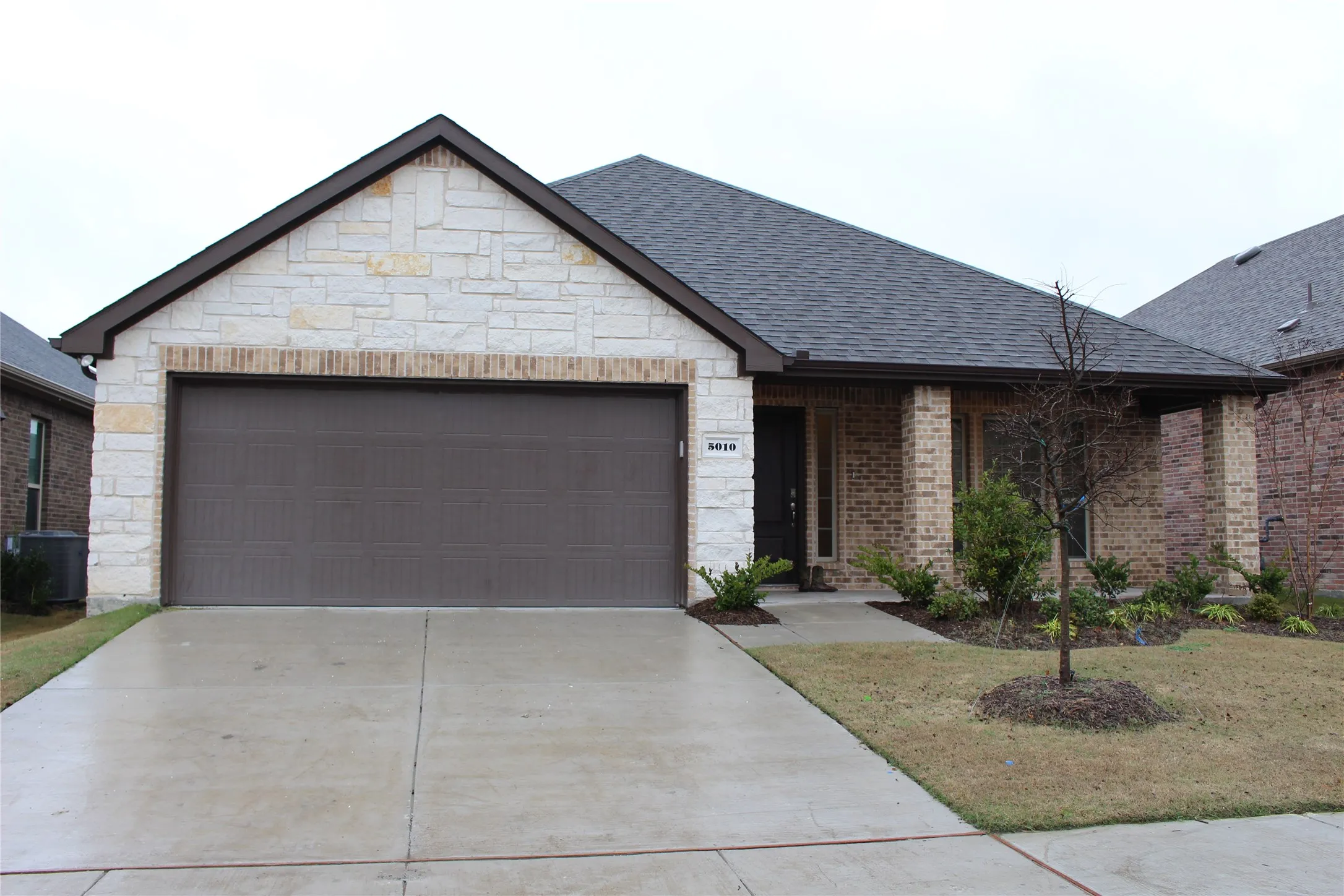 Single Family Residence For Rent in Kaufman County , 5010 Flanagan Drive, Forney, Texas 75126, 4 Bedrooms, 2 Bathrooms, 2 Garage spaces, 2,047 Sqft, built in 2020, Price $2,450, mls#21345252, Real Estate Agent in Forney, Homes For Rent in Kaufman county, Homes For Rent in Forney, Realtor in Forney Texas, Real Estate Brokerage Independent Realty Texas, Luminita Cordes Realtor