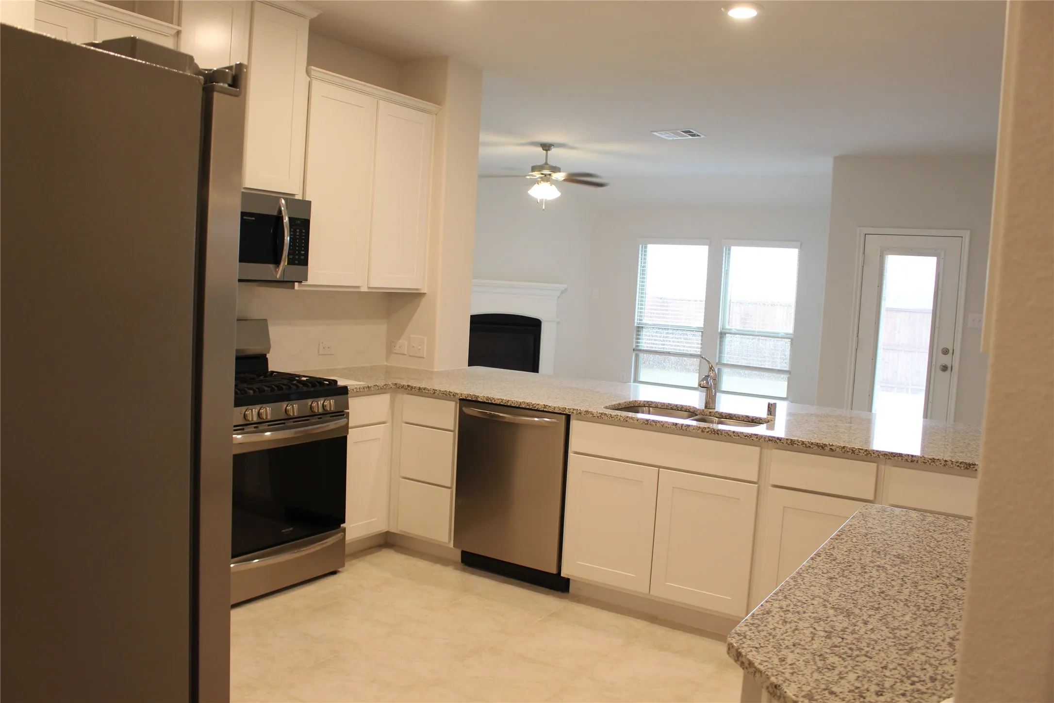 Single Family Residence For Rent in Kaufman County , 5010 Flanagan Drive, Forney, Texas 75126, 4 Bedrooms, 2 Bathrooms, 2 Garage spaces, 2,047 Sqft, built in 2020, Price $2,450, mls#21345252, Real Estate Agent in Forney, Homes For Rent in Kaufman county, Homes For Rent in Forney, Realtor in Forney Texas, Real Estate Brokerage Independent Realty Texas, Luminita Cordes Realtor