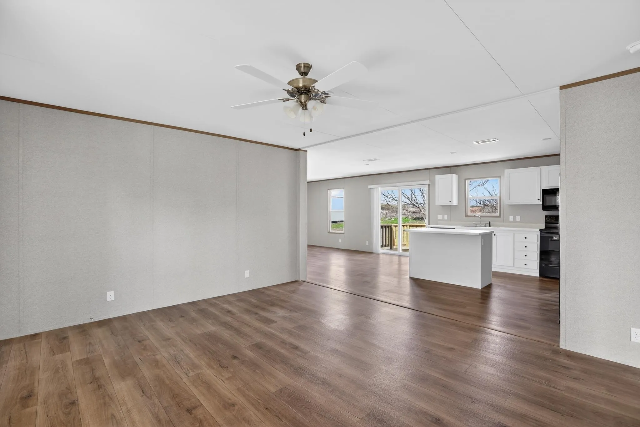 Mobile Home For Sale in Wise County , 206 Rhett Court, Aurora, Texas 76078, 4 Bedroom, 2 Bathroom, Garage spaces, 1,568 Sqft, built in 2025, mls#21342830, Real Estate Agent in Aurora, Homes For Sale in Wise county, Homes For Sale in Aurora, Realtor in Aurora Texas, Real Estate Brokerage Independent Realty Texas, Luminita Cordes Realtor