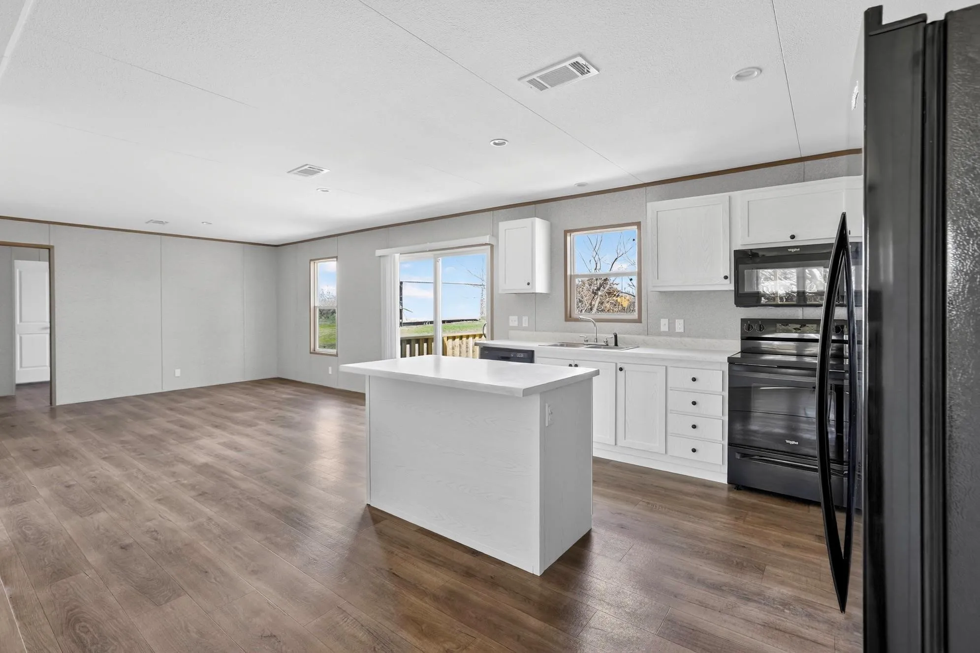 Mobile Home For Sale in Wise County , 206 Rhett Court, Aurora, Texas 76078, 4 Bedroom, 2 Bathroom, Garage spaces, 1,568 Sqft, built in 2025, mls#21342830, Real Estate Agent in Aurora, Homes For Sale in Wise county, Homes For Sale in Aurora, Realtor in Aurora Texas, Real Estate Brokerage Independent Realty Texas, Luminita Cordes Realtor