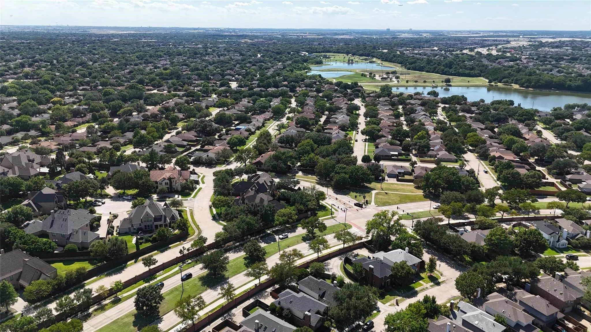 Single Family Residence For Rent in Dallas County , 553 Raintree Circle, Coppell, Texas 75019, 3 Bedroom, 3 Bathroom, 2 Garage spaces, 1,846 Sqft, built in 1990, mls#21345243, Real Estate Agent in Coppell, Homes For Rent in Dallas county, Homes For Rent in Coppell, Realtor in Coppell Texas, Real Estate Brokerage Independent Realty Texas, Luminita Cordes Realtor