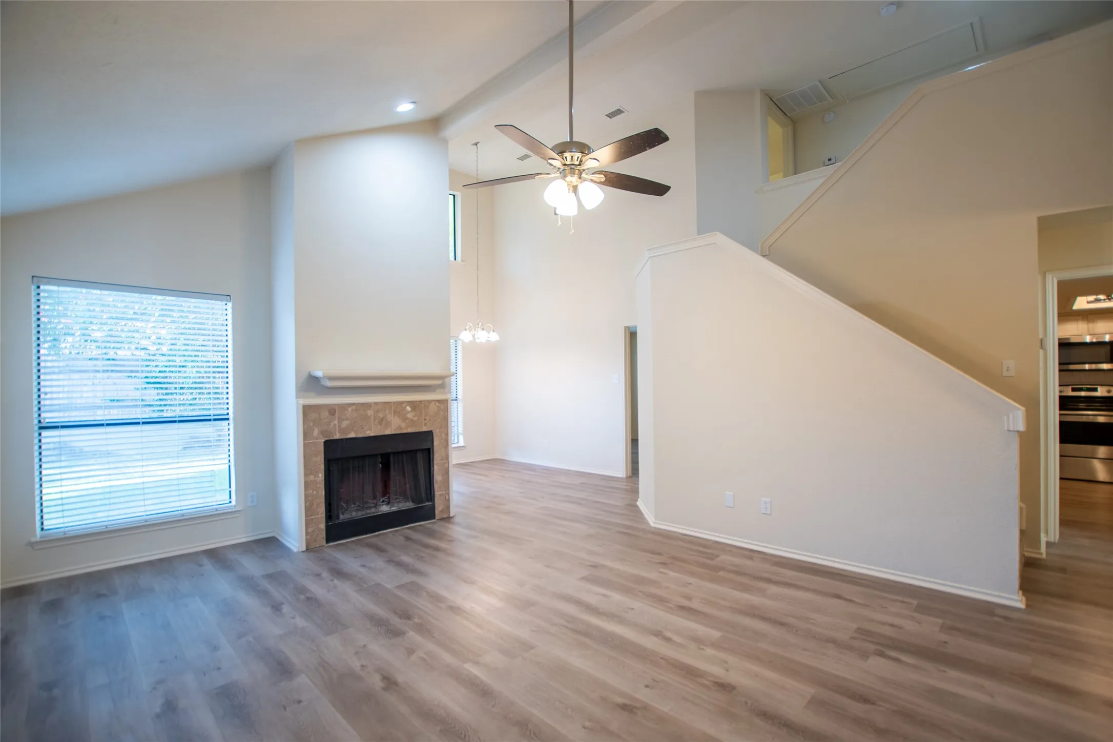 Single Family Residence For Sale in Collin County , 3840 Suffolk Lane, Plano, Texas 75023, 3 Bedroom, 3 Bathroom, 2 Garage spaces, 1,779 Sqft, built in 1988, mls#21344075, Real Estate Agent in Plano, Homes For Sale in Collin county, Homes For Sale in Plano, Realtor in Plano Texas, Real Estate Brokerage Independent Realty Texas, Luminita Cordes Realtor