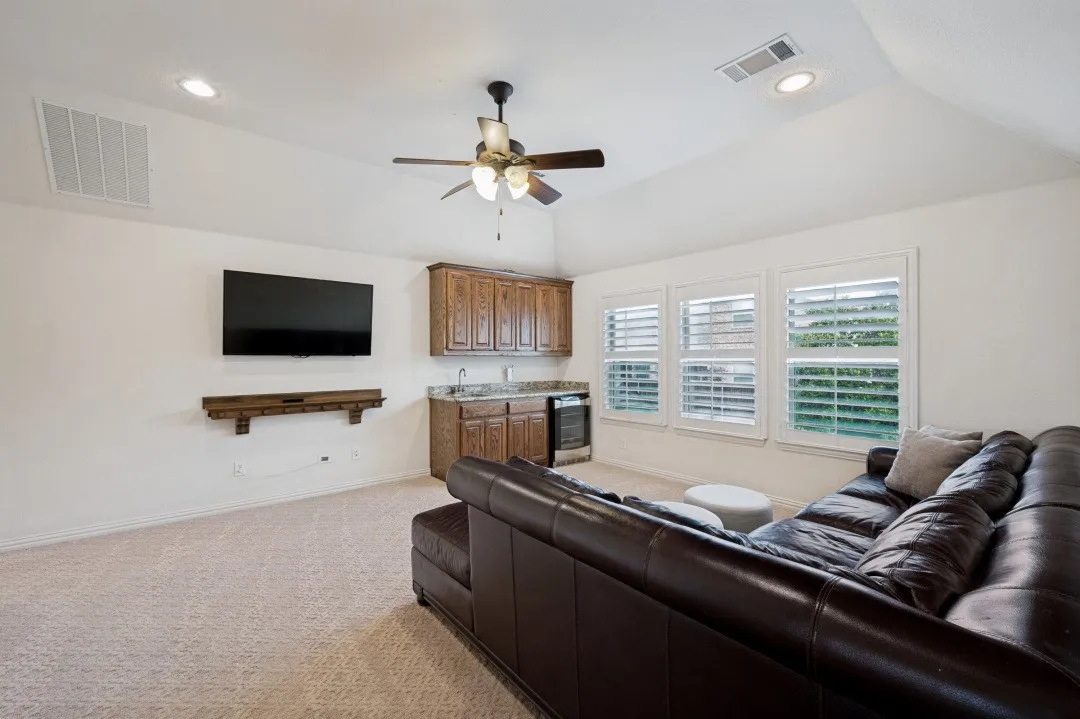 Single Family Residence For Sale in Collin County , 4211 Rocky Ford Drive, Prosper, Texas 75078, 5 Bedroom, 4 Bathroom, 3 Garage spaces, 3,851 Sqft, built in 2010, mls#21322764, Real Estate Agent in Prosper, Homes For Sale in Collin county, Homes For Sale in Prosper, Realtor in Prosper Texas, Real Estate Brokerage Independent Realty Texas, Luminita Cordes Realtor