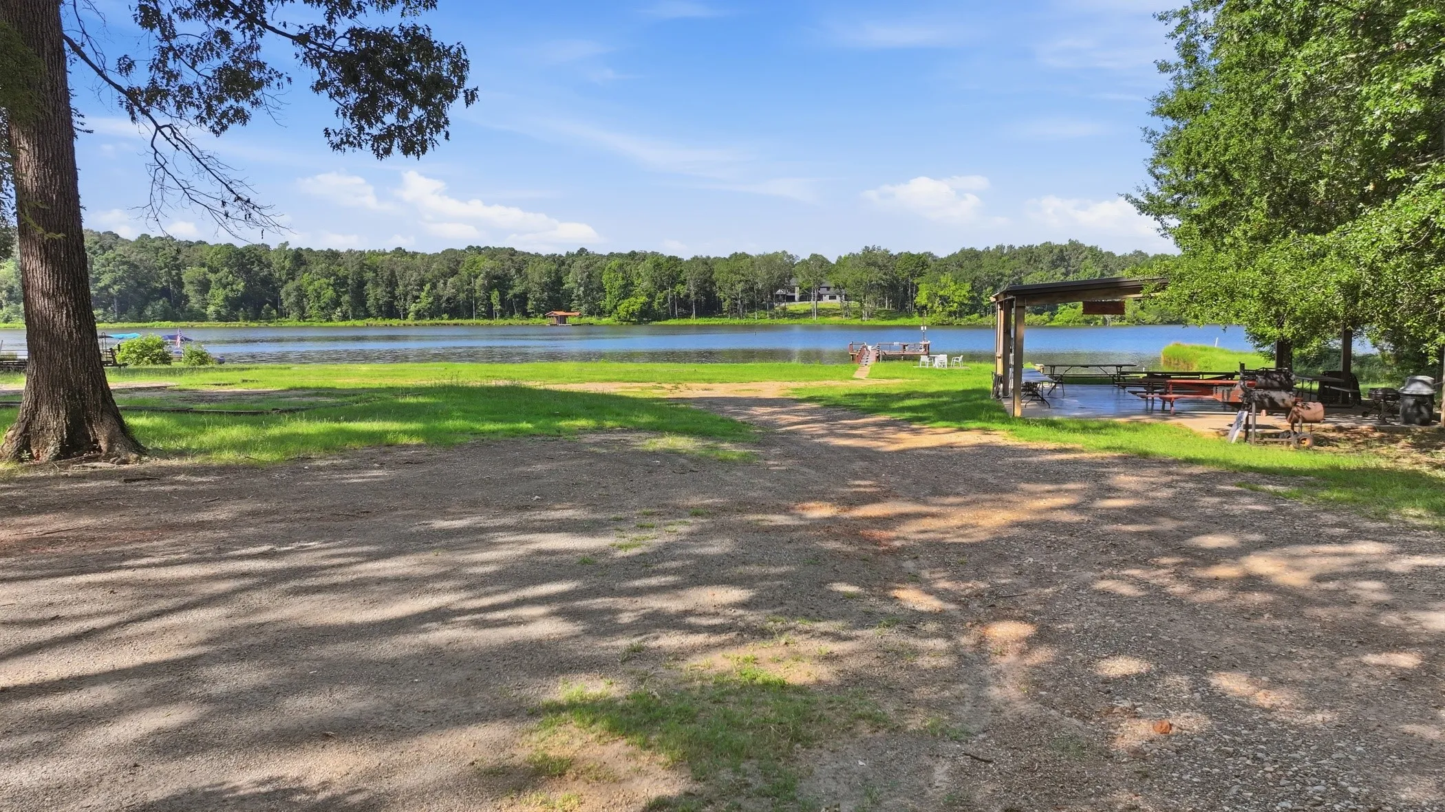 Single Family Residence For Sale in Camp County , 91 Private Rd 52602, Pittsburg, Texas 75686, 2 Bedrooms, 2 Bathrooms, Garage spaces, 1,156 Sqft, built in 2008, Price $222,000, mls#21342077, Real Estate Agent in Pittsburg, Homes For Sale in Camp county, Homes For Sale in Pittsburg, Realtor in Pittsburg Texas, Real Estate Brokerage Independent Realty Texas, Luminita Cordes Realtor