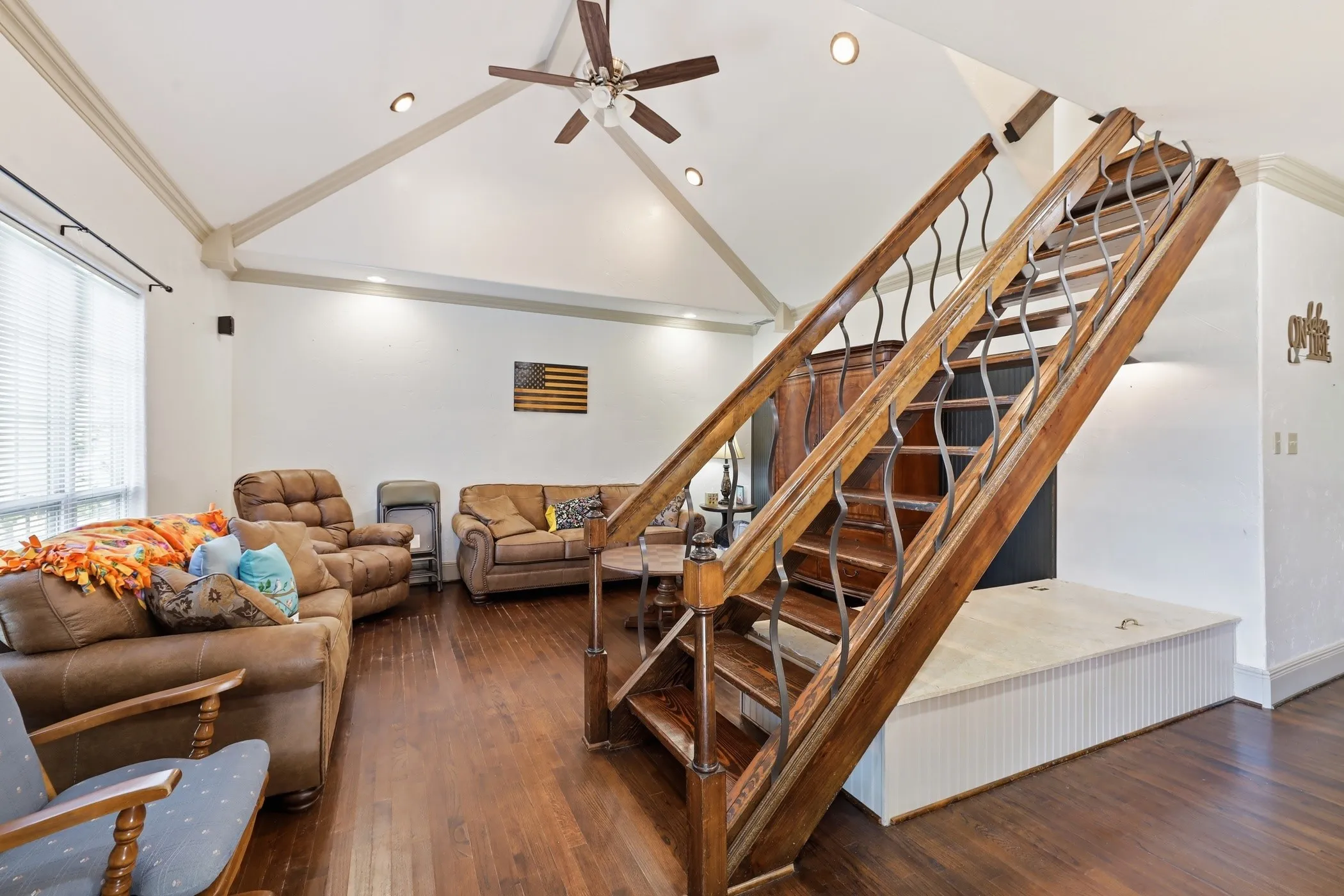 Single Family Residence For Sale in Camp County , 91 Private Rd 52602, Pittsburg, Texas 75686, 2 Bedrooms, 2 Bathrooms, Garage spaces, 1,156 Sqft, built in 2008, Price $222,000, mls#21342077, Real Estate Agent in Pittsburg, Homes For Sale in Camp county, Homes For Sale in Pittsburg, Realtor in Pittsburg Texas, Real Estate Brokerage Independent Realty Texas, Luminita Cordes Realtor