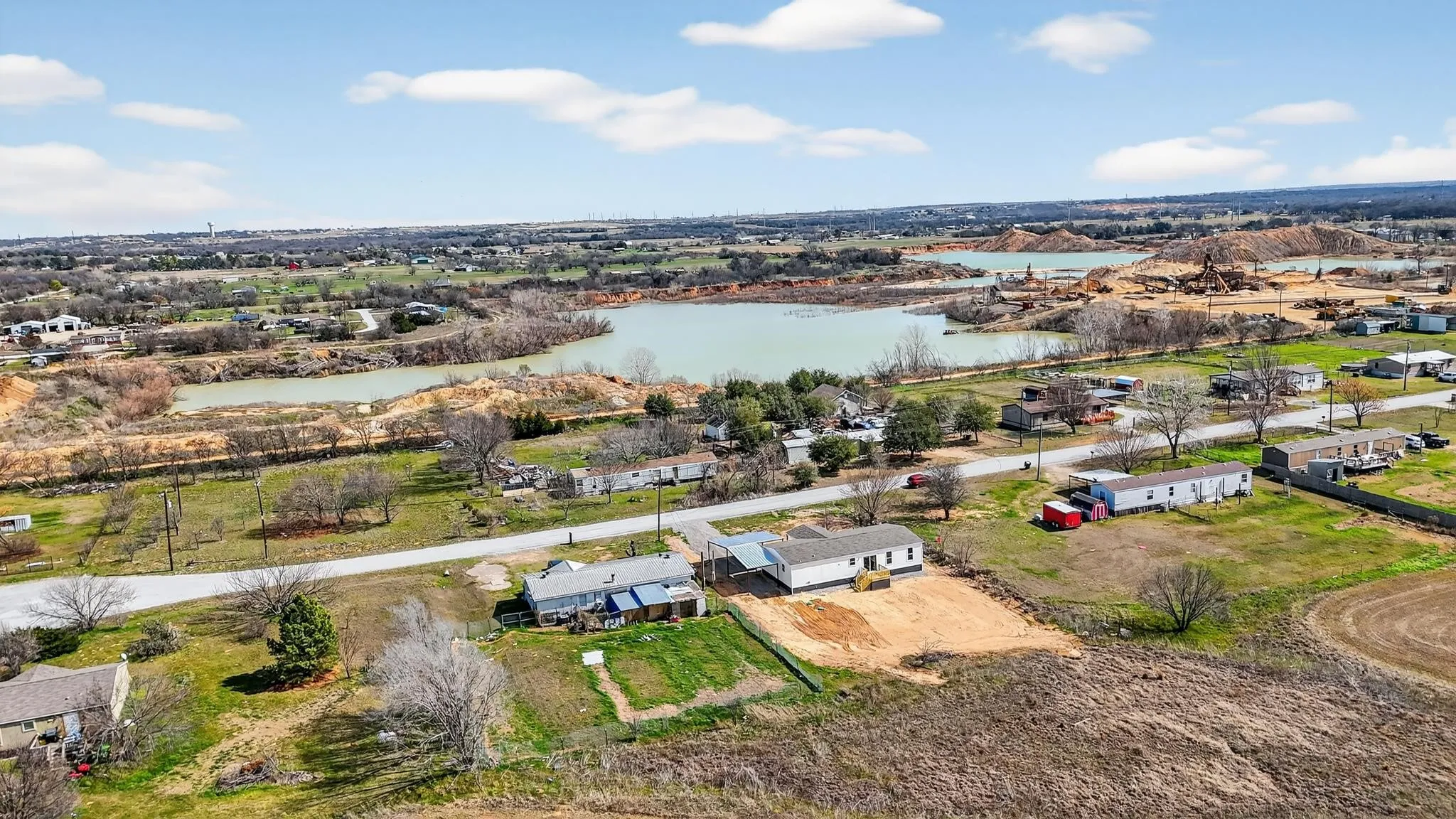 Mobile Home For Sale in Wise County , 309 Rhett Court, Aurora, Texas 76078, 4 Bedroom, 2 Bathroom, Garage spaces, 1,568 Sqft, built in 2025, mls#21342841, Real Estate Agent in Aurora, Homes For Sale in Wise county, Homes For Sale in Aurora, Realtor in Aurora Texas, Real Estate Brokerage Independent Realty Texas, Luminita Cordes Realtor