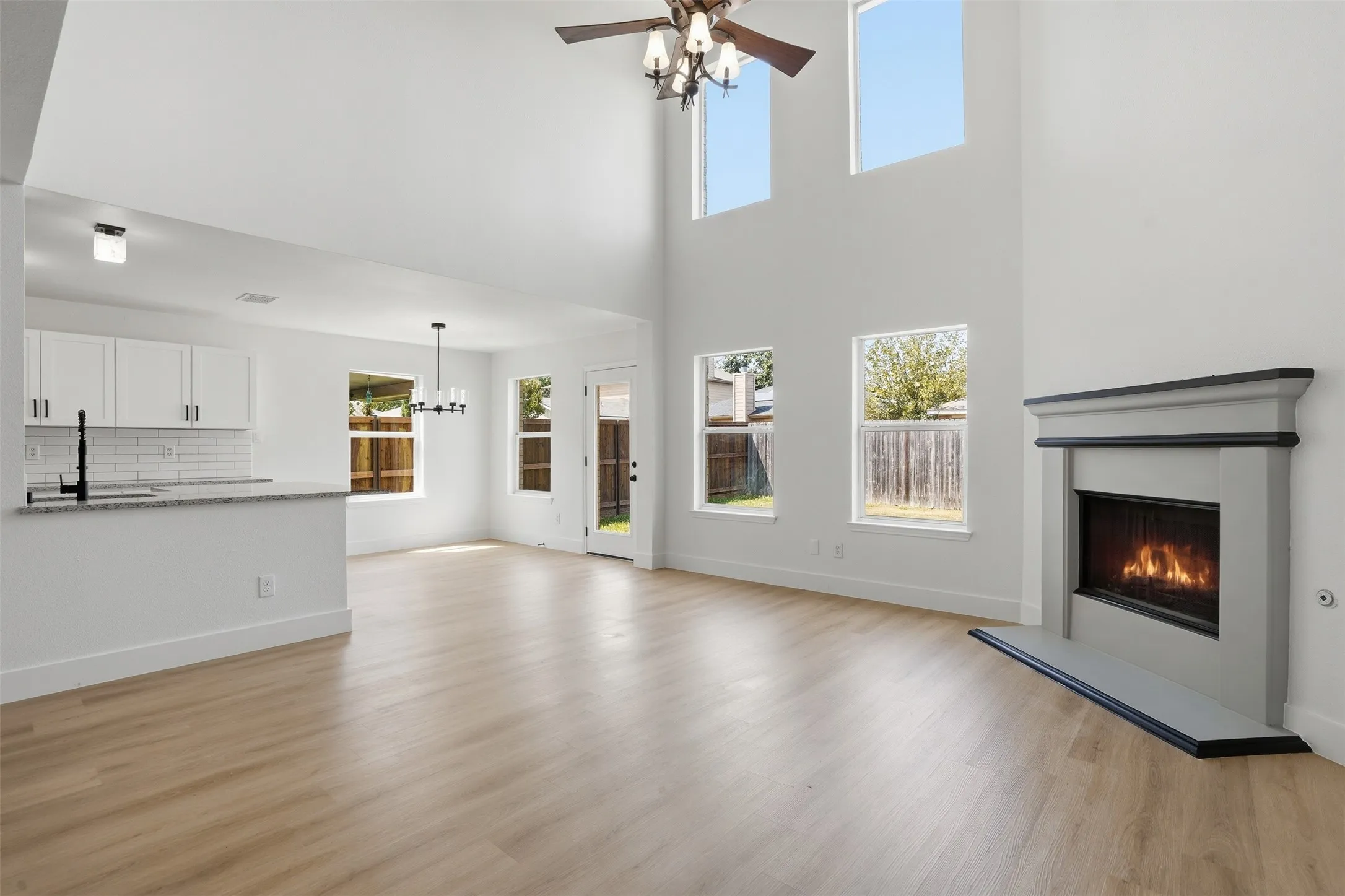 Single Family Residence For Sale in Tarrant County , 1445 Broken Spoke Court, Fort Worth, Texas 76131, 5 Bedroom, 3 Bathroom, 2 Garage spaces, 2,831 Sqft, built in 2002, mls#21345268, Real Estate Agent in Fort Worth, Homes For Sale in Tarrant county, Homes For Sale in Fort Worth, Realtor in Fort Worth Texas, Real Estate Brokerage Independent Realty Texas, Luminita Cordes Realtor