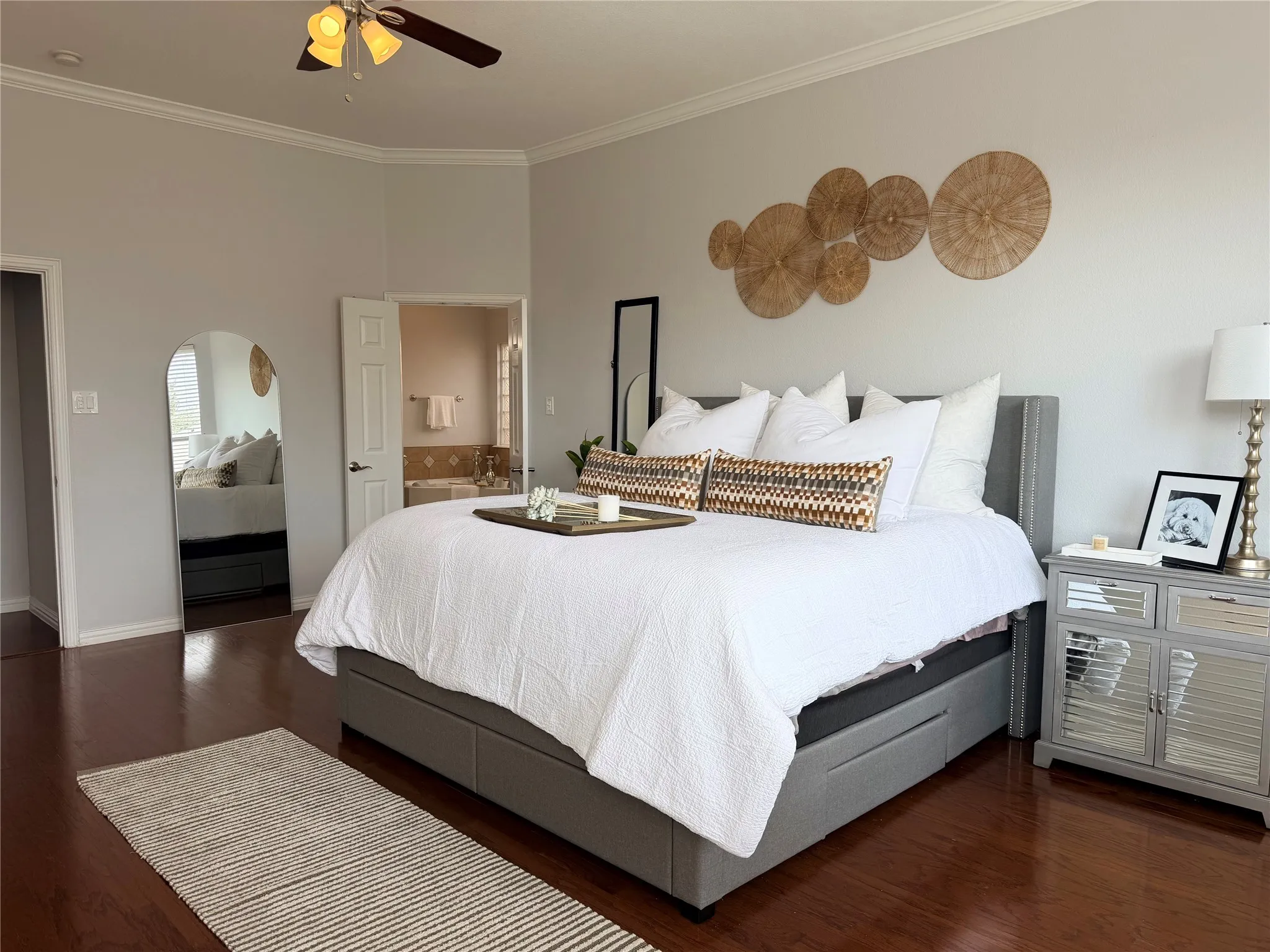Single Family Residence For Sale in Tarrant County , 10100 Renwick Cove, Fort Worth, Texas 76244, 3 Bedroom, 2 Bathroom, 2 Garage spaces, 2,499 Sqft, built in 2006, mls#21345225, Real Estate Agent in Fort Worth, Homes For Sale in Tarrant county, Homes For Sale in Fort Worth, Realtor in Fort Worth Texas, Real Estate Brokerage Independent Realty Texas, Luminita Cordes Realtor