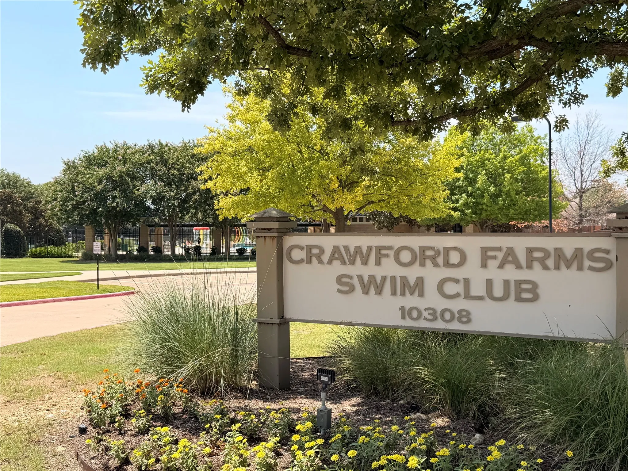 Swimming pool and splash pad for residents