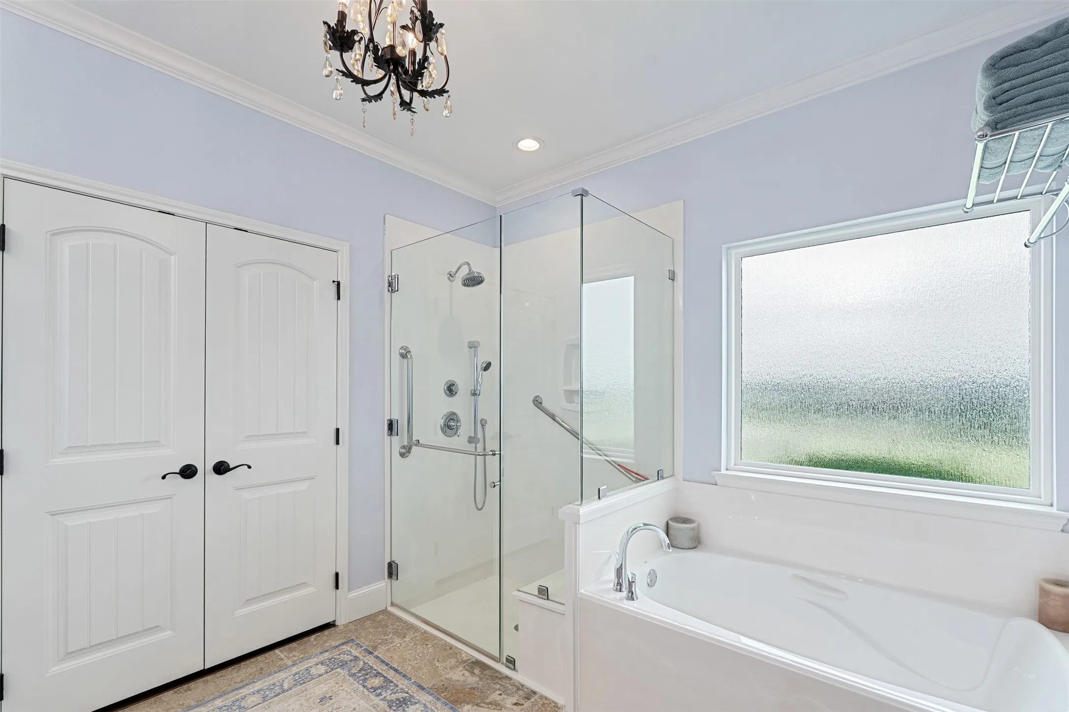 Single Family Residence For Sale in Henderson County , 6870 Shore Crest Way, Athens, Texas 75752, 3 Bedroom, 4 Bathroom, 3 Garage spaces, 2,107 Sqft, built in 2016, mls#21345231, Real Estate Agent in Athens, Homes For Sale in Henderson county, Homes For Sale in Athens, Realtor in Athens Texas, Real Estate Brokerage Independent Realty Texas, Luminita Cordes Realtor