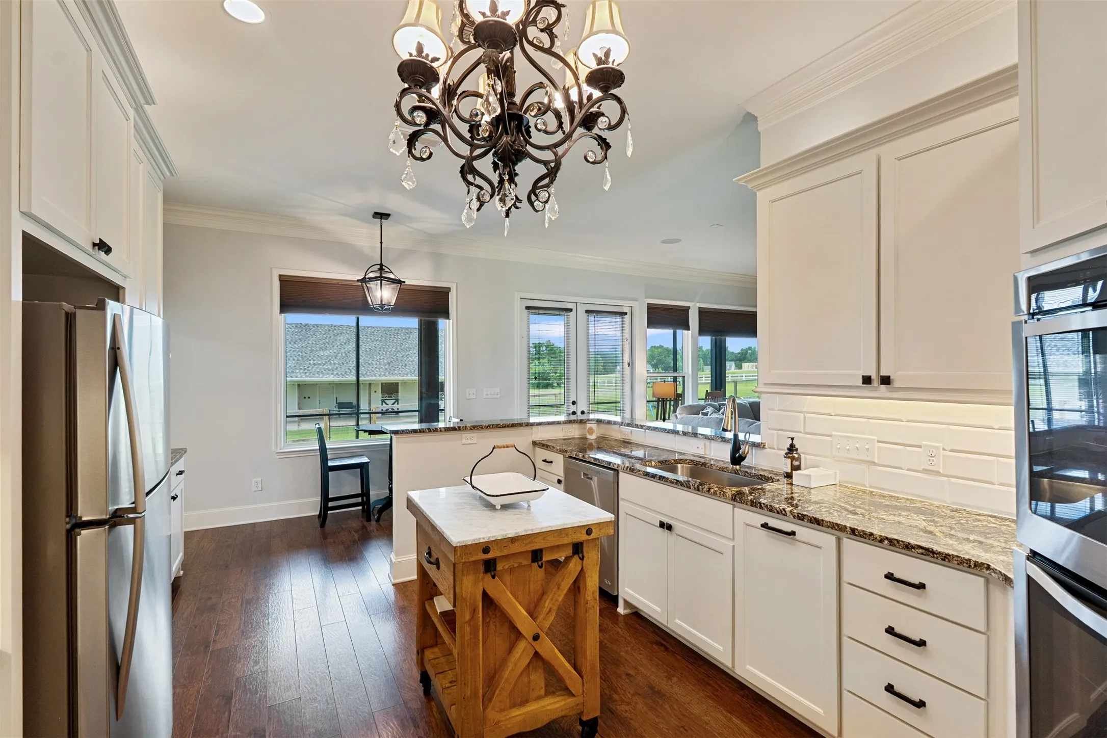 Single Family Residence For Sale in Henderson County , 6870 Shore Crest Way, Athens, Texas 75752, 3 Bedroom, 4 Bathroom, 3 Garage spaces, 2,107 Sqft, built in 2016, mls#21345231, Real Estate Agent in Athens, Homes For Sale in Henderson county, Homes For Sale in Athens, Realtor in Athens Texas, Real Estate Brokerage Independent Realty Texas, Luminita Cordes Realtor