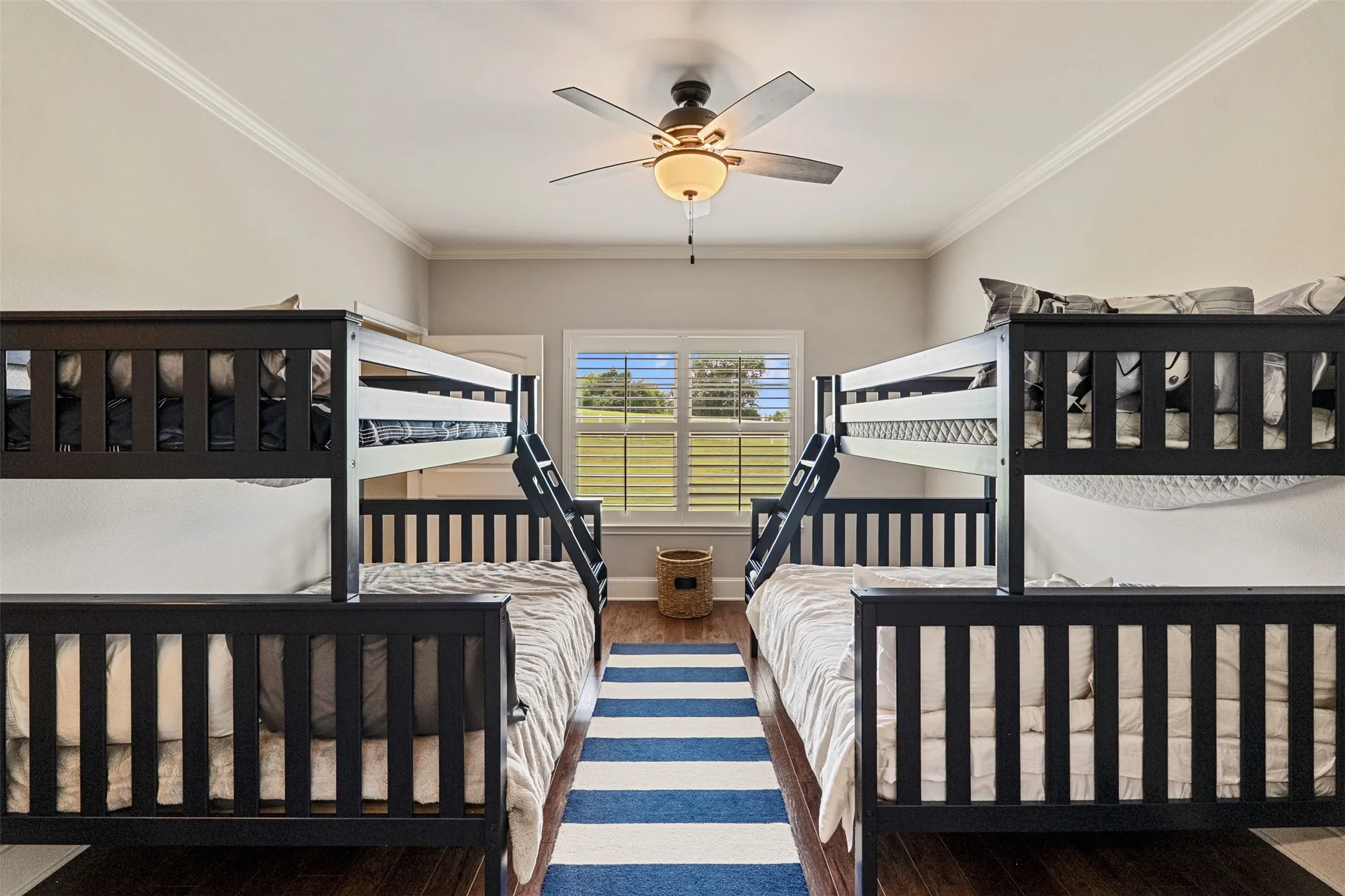 Single Family Residence For Sale in Henderson County , 6870 Shore Crest Way, Athens, Texas 75752, 3 Bedroom, 4 Bathroom, 3 Garage spaces, 2,107 Sqft, built in 2016, mls#21345231, Real Estate Agent in Athens, Homes For Sale in Henderson county, Homes For Sale in Athens, Realtor in Athens Texas, Real Estate Brokerage Independent Realty Texas, Luminita Cordes Realtor