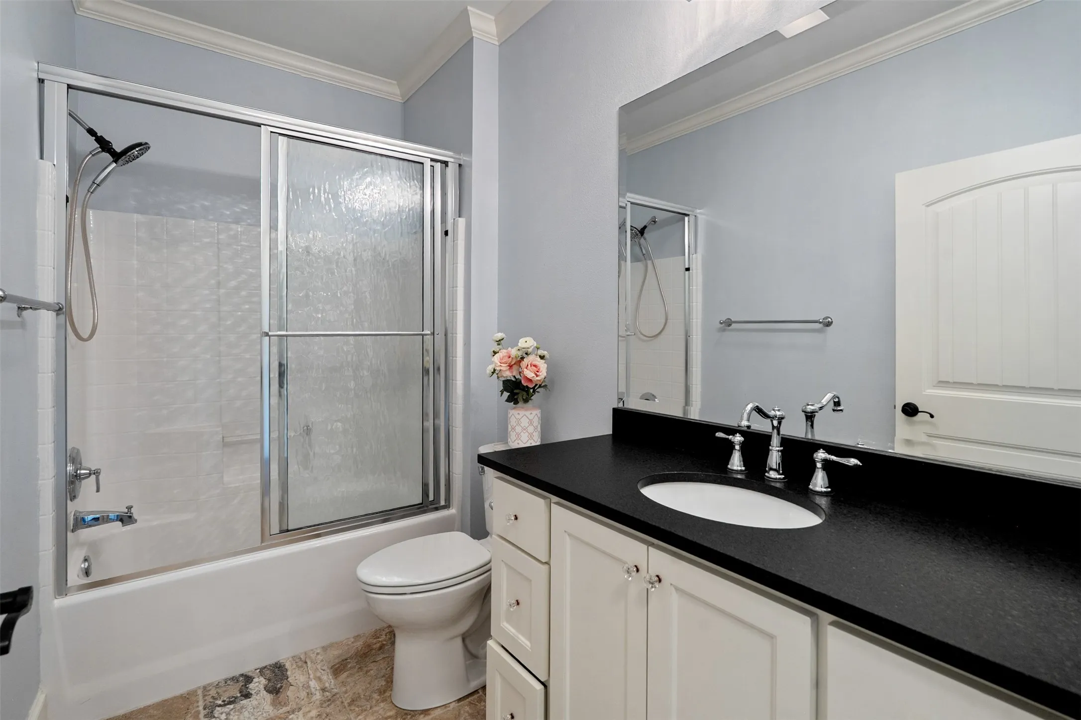 Single Family Residence For Sale in Henderson County , 6870 Shore Crest Way, Athens, Texas 75752, 3 Bedroom, 4 Bathroom, 3 Garage spaces, 2,107 Sqft, built in 2016, mls#21345231, Real Estate Agent in Athens, Homes For Sale in Henderson county, Homes For Sale in Athens, Realtor in Athens Texas, Real Estate Brokerage Independent Realty Texas, Luminita Cordes Realtor