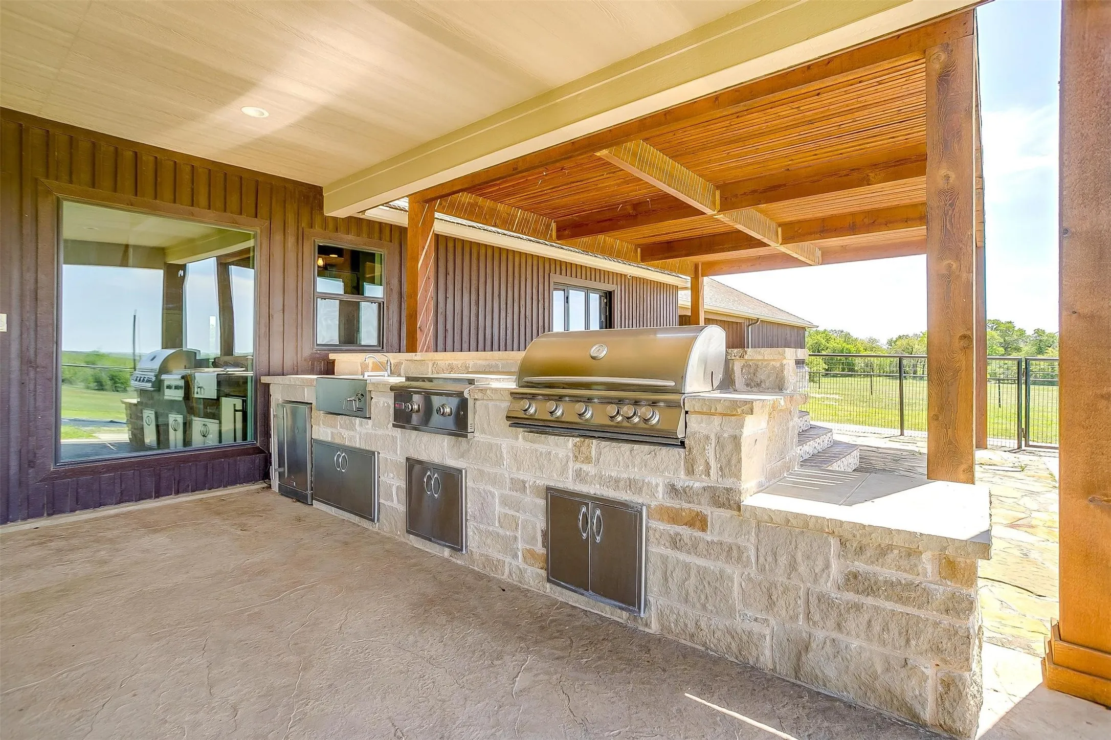 Farm For Sale in Wise County , 1460 Ross Lane, Springtown, Texas 76082, 7 Bedrooms, 6 Bathrooms, 4 Garage spaces, 4,640 Sqft, built in 2018, Price $3,400,000, mls#21345289, Real Estate Agent in Springtown, Homes For Sale in Wise county, Homes For Sale in Springtown, Realtor in Springtown Texas, Real Estate Brokerage Independent Realty Texas, Luminita Cordes Realtor