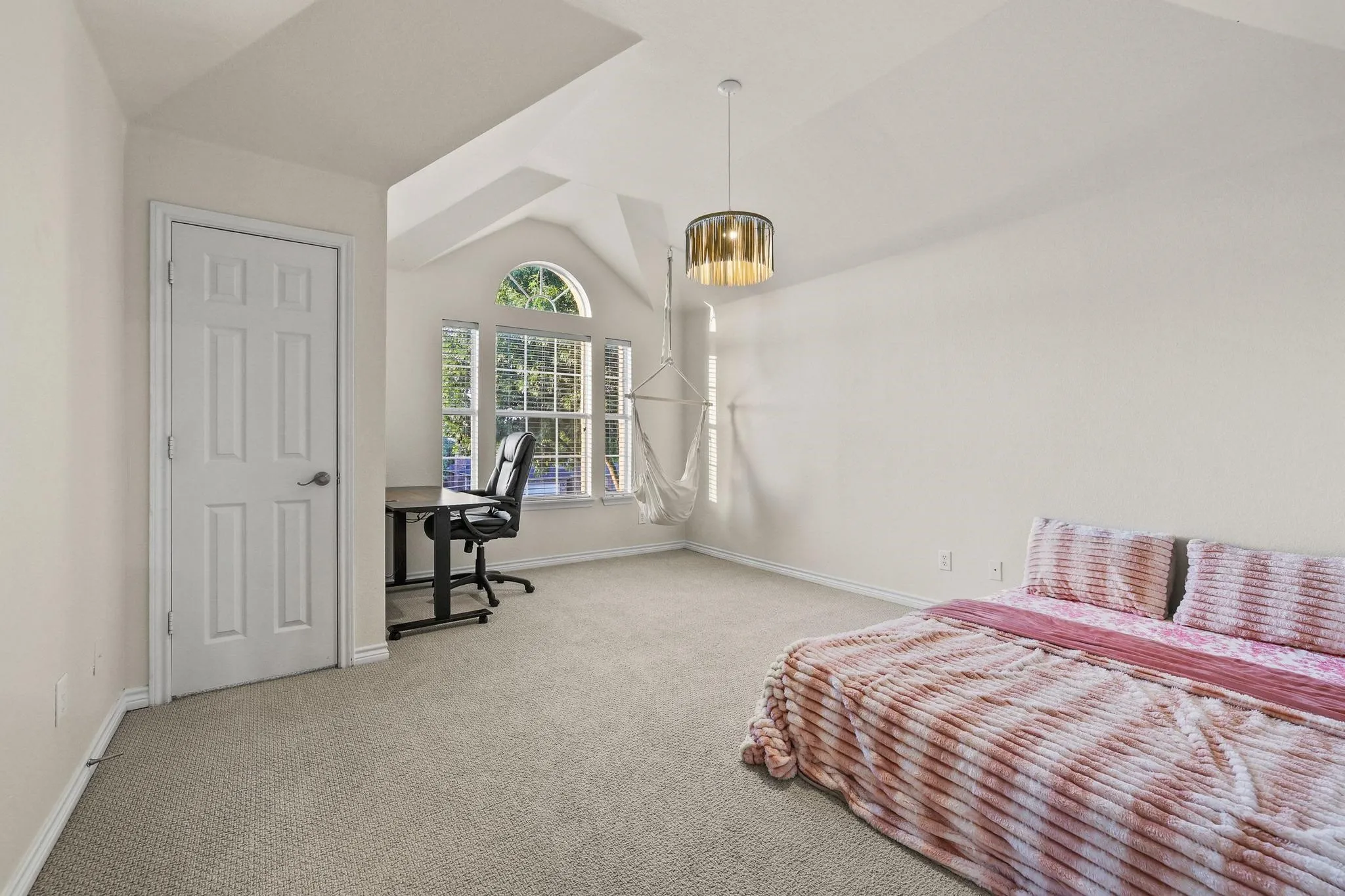 Single Family Residence For Sale in Collin County , 503 Connemara Court, Celina, Texas 75009, 5 Bedroom, 4 Bathroom, 3 Garage spaces, 3,657 Sqft, built in 2006, mls#21343103, Real Estate Agent in Celina, Homes For Sale in Collin county, Homes For Sale in Celina, Realtor in Celina Texas, Real Estate Brokerage Independent Realty Texas, Luminita Cordes Realtor
