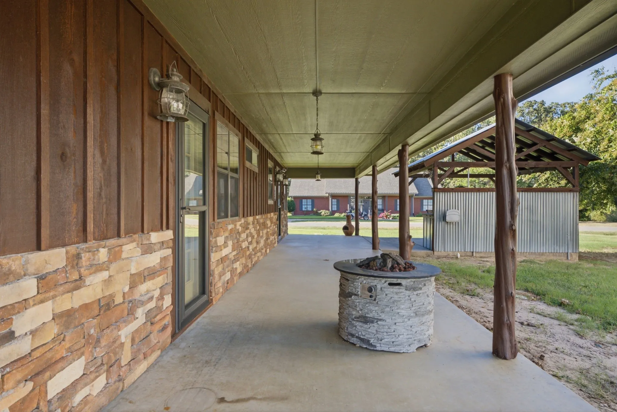 Two porches!