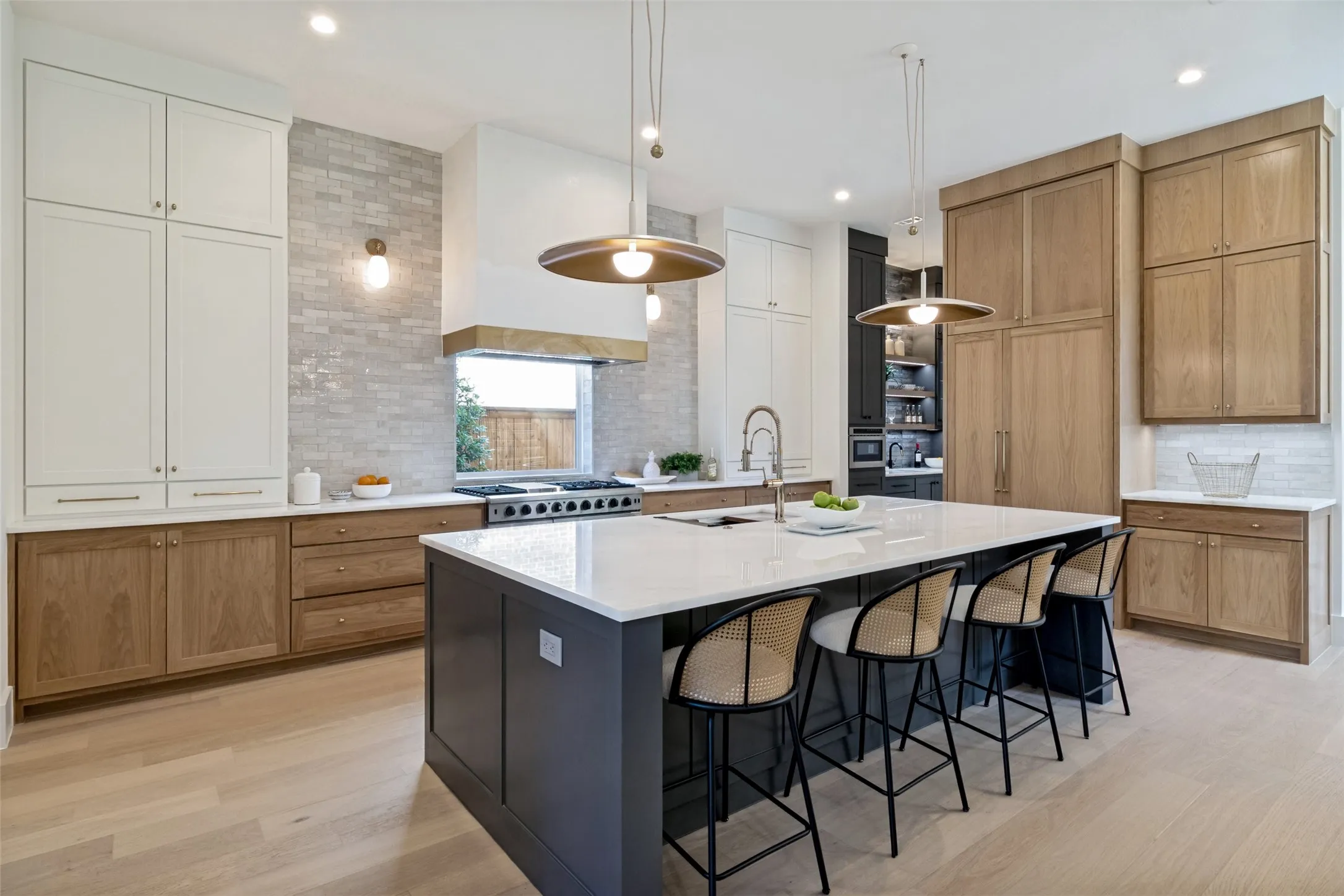 Single Family Residence For Sale in Dallas County , 5629 Miller Avenue, Dallas, Texas 75206, 4 Bedrooms, 5 Bathrooms, 2 Garage spaces, 3,710 Sqft, built in 2026, Price $1,949,900, mls#21345308, Real Estate Agent in Dallas, Homes For Sale in Dallas county, Homes For Sale in Dallas, Realtor in Dallas Texas, Real Estate Brokerage Independent Realty Texas, Luminita Cordes Realtor
