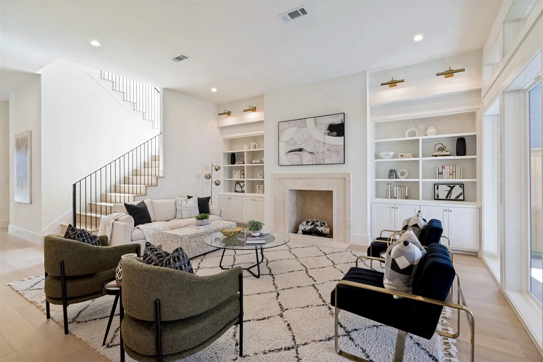 Single Family Residence For Sale in Dallas County , 5629 Miller Avenue, Dallas, Texas 75206, 4 Bedrooms, 5 Bathrooms, 2 Garage spaces, 3,710 Sqft, built in 2026, Price $1,949,900, mls#21345308, Real Estate Agent in Dallas, Homes For Sale in Dallas county, Homes For Sale in Dallas, Realtor in Dallas Texas, Real Estate Brokerage Independent Realty Texas, Luminita Cordes Realtor