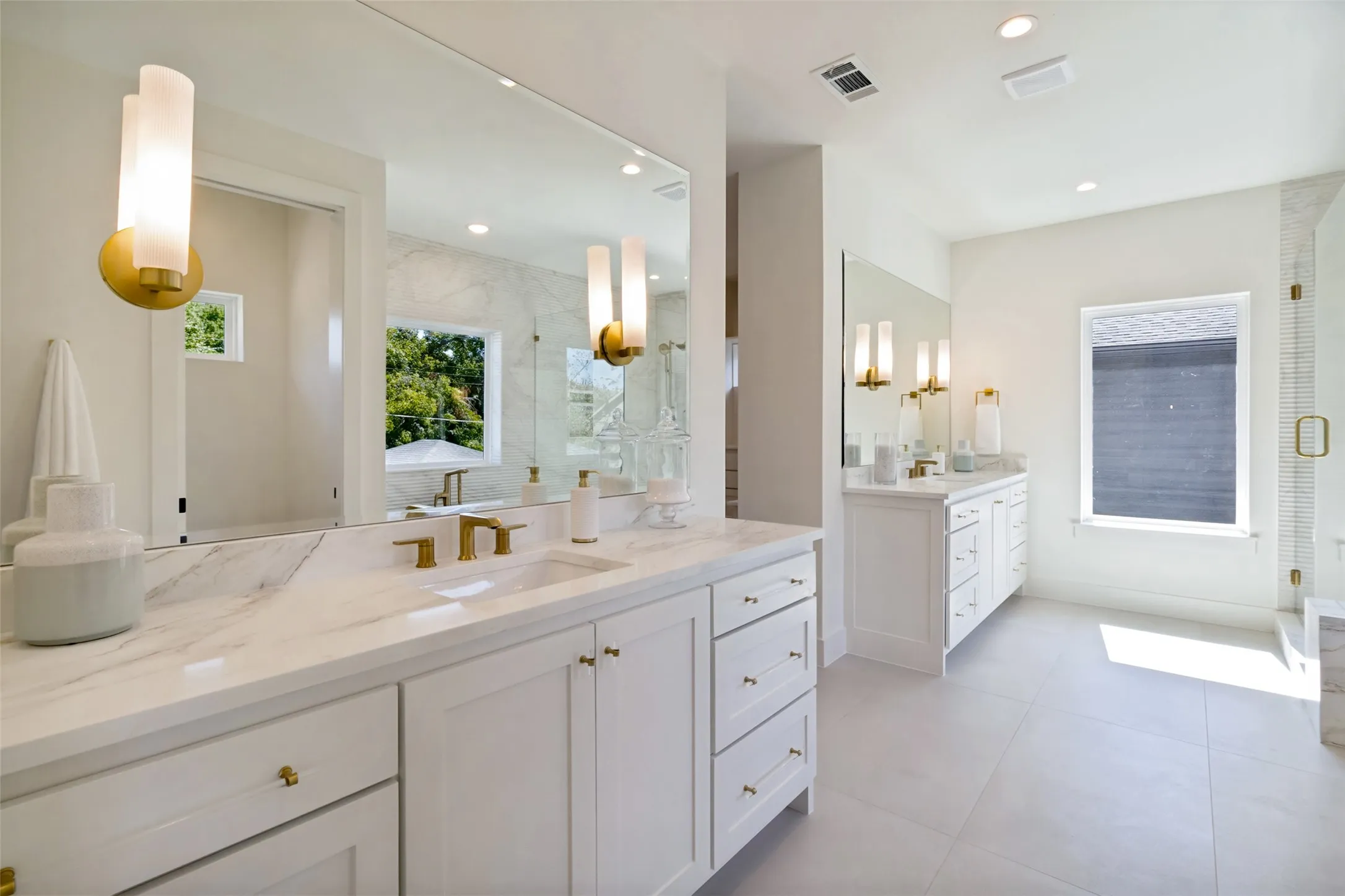 Single Family Residence For Sale in Dallas County , 5629 Miller Avenue, Dallas, Texas 75206, 4 Bedrooms, 5 Bathrooms, 2 Garage spaces, 3,710 Sqft, built in 2026, Price $1,949,900, mls#21345308, Real Estate Agent in Dallas, Homes For Sale in Dallas county, Homes For Sale in Dallas, Realtor in Dallas Texas, Real Estate Brokerage Independent Realty Texas, Luminita Cordes Realtor