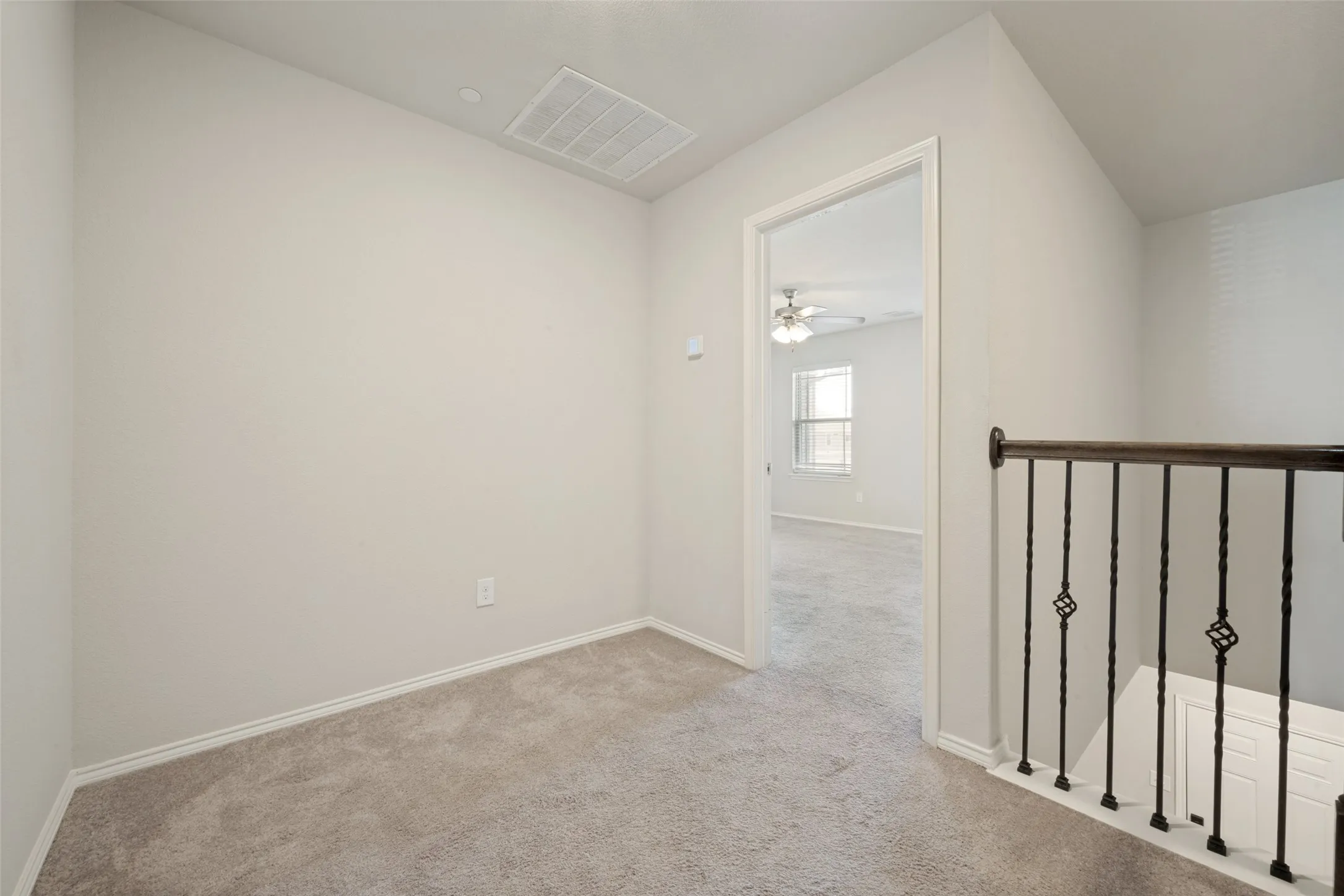 Townhouse For Rent in Denton County , 3304 Becker Drive, Denton, Texas 76207, 2 Bedroom, 3 Bathroom, 2 Garage spaces, 1,468 Sqft, built in 2019, mls#21345286, Real Estate Agent in Denton, Homes For Rent in Denton county, Homes For Rent in Denton, Realtor in Denton Texas, Real Estate Brokerage Independent Realty Texas, Luminita Cordes Realtor