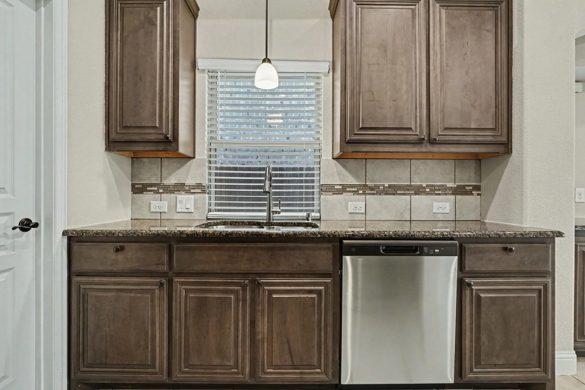Single Family Residence For Sale in Tarrant County , 4148 Mountain Meadow Road, Fort Worth, Texas 76036, 4 Bedroom, 2 Bathroom, 2 Garage spaces, 2,046 Sqft, built in 2019, mls#21342130, Real Estate Agent in Fort Worth, Homes For Sale in Tarrant county, Homes For Sale in Fort Worth, Realtor in Fort Worth Texas, Real Estate Brokerage Independent Realty Texas, Luminita Cordes Realtor