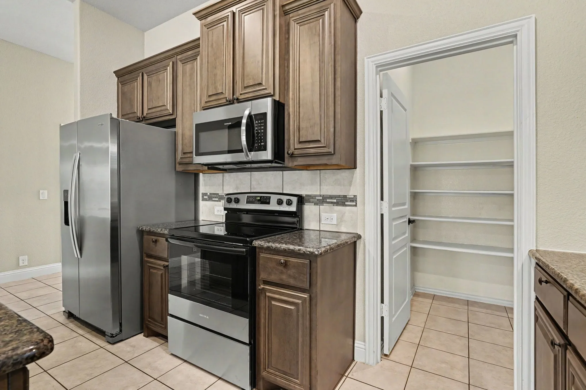 Single Family Residence For Sale in Tarrant County , 4148 Mountain Meadow Road, Fort Worth, Texas 76036, 4 Bedroom, 2 Bathroom, 2 Garage spaces, 2,046 Sqft, built in 2019, mls#21342130, Real Estate Agent in Fort Worth, Homes For Sale in Tarrant county, Homes For Sale in Fort Worth, Realtor in Fort Worth Texas, Real Estate Brokerage Independent Realty Texas, Luminita Cordes Realtor
