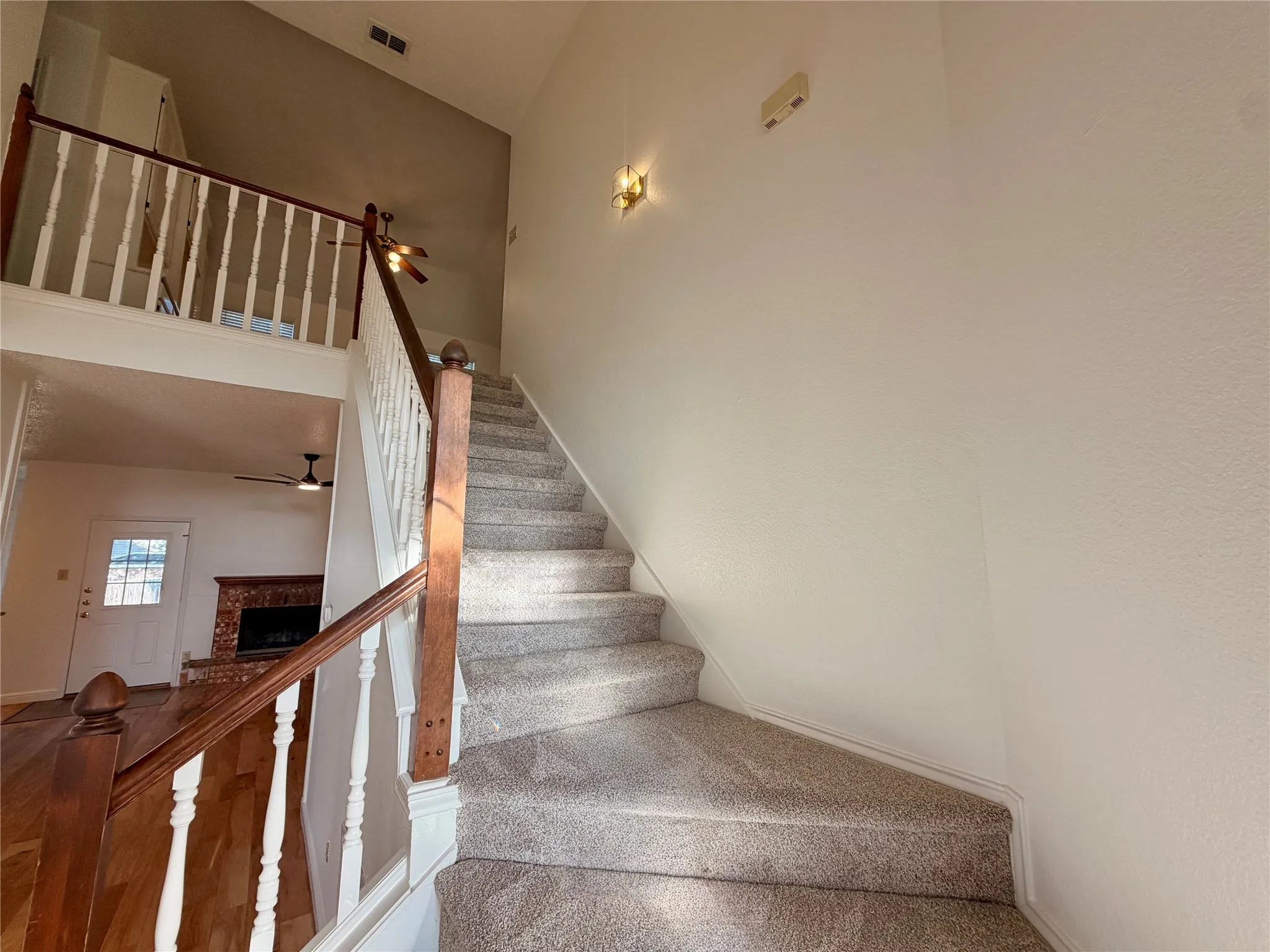 Single Family Residence For Sale in Tarrant County , 7904 Ember Oaks Drive, North Richland Hills, Texas 76182, 4 Bedroom, 3 Bathroom, 2 Garage spaces, 2,829 Sqft, built in 1989, mls#21345293, Real Estate Agent in North Richland Hills, Homes For Sale in Tarrant county, Homes For Sale in North Richland Hills, Realtor in North Richland Hills Texas, Real Estate Brokerage Independent Realty Texas, Luminita Cordes Realtor