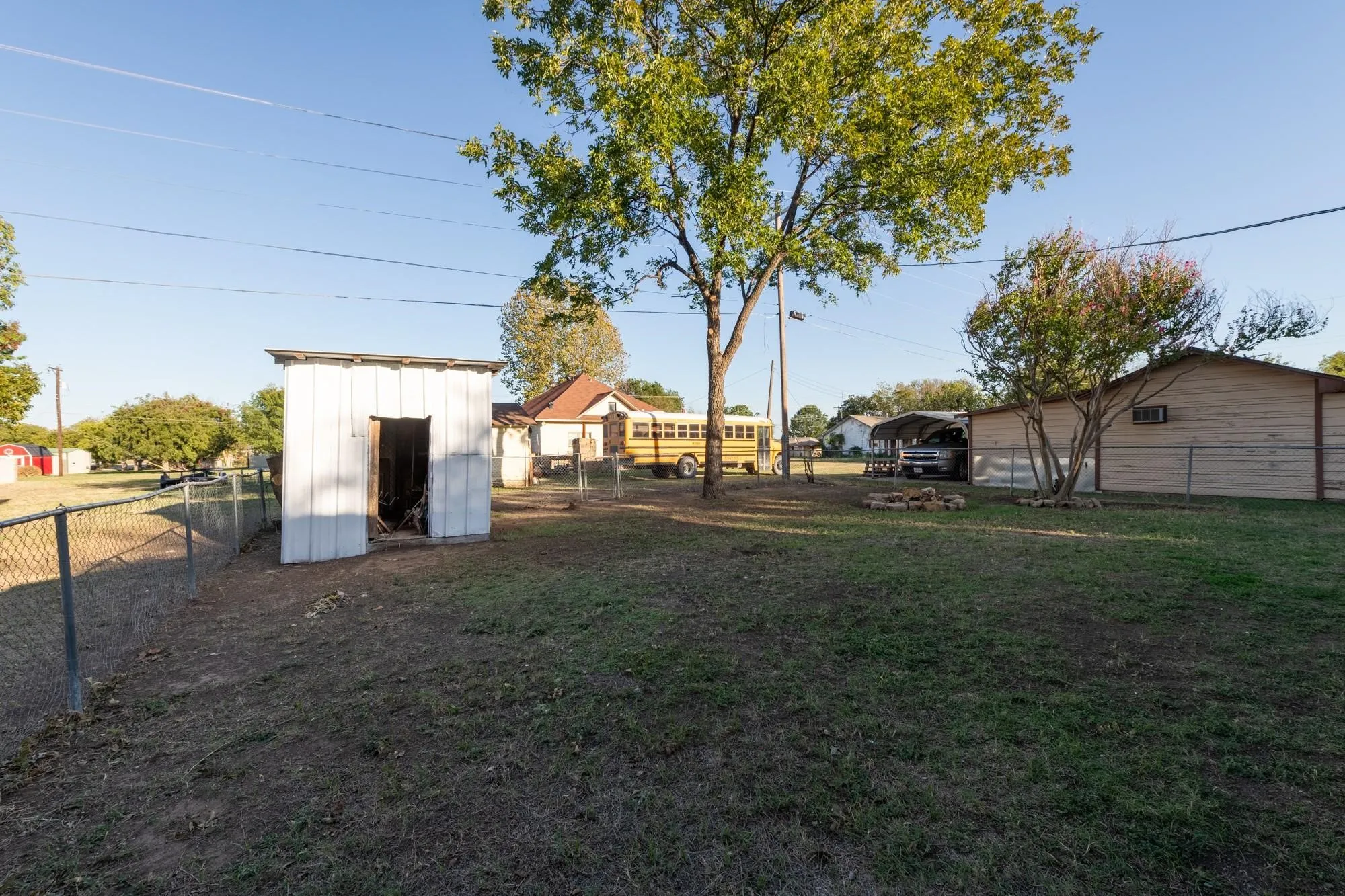 Single Family Residence For Sale in Clay County , 414 S Main Street, Henrietta, Texas 76365, 3 Bedroom, 2 Bathroom, Garage spaces, 1,066 Sqft, built in 1955, mls#21345349, Real Estate Agent in Henrietta, Homes For Sale in Clay county, Homes For Sale in Henrietta, Realtor in Henrietta Texas, Real Estate Brokerage Independent Realty Texas, Luminita Cordes Realtor