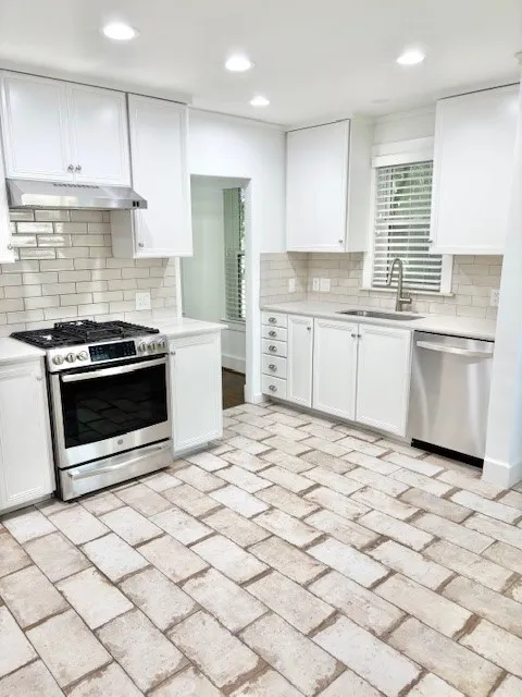Duplex For Sale in Dallas County , 4212 University Boulevard, University Park, Texas 75205, 4 Bedroom, 4 Bathroom, 3 Garage spaces, 0 Sqft, built in 1931, mls#21345356, Real Estate Agent in University Park, Homes For Sale in Dallas county, Homes For Sale in University Park, Realtor in University Park Texas, Real Estate Brokerage Independent Realty Texas, Luminita Cordes Realtor