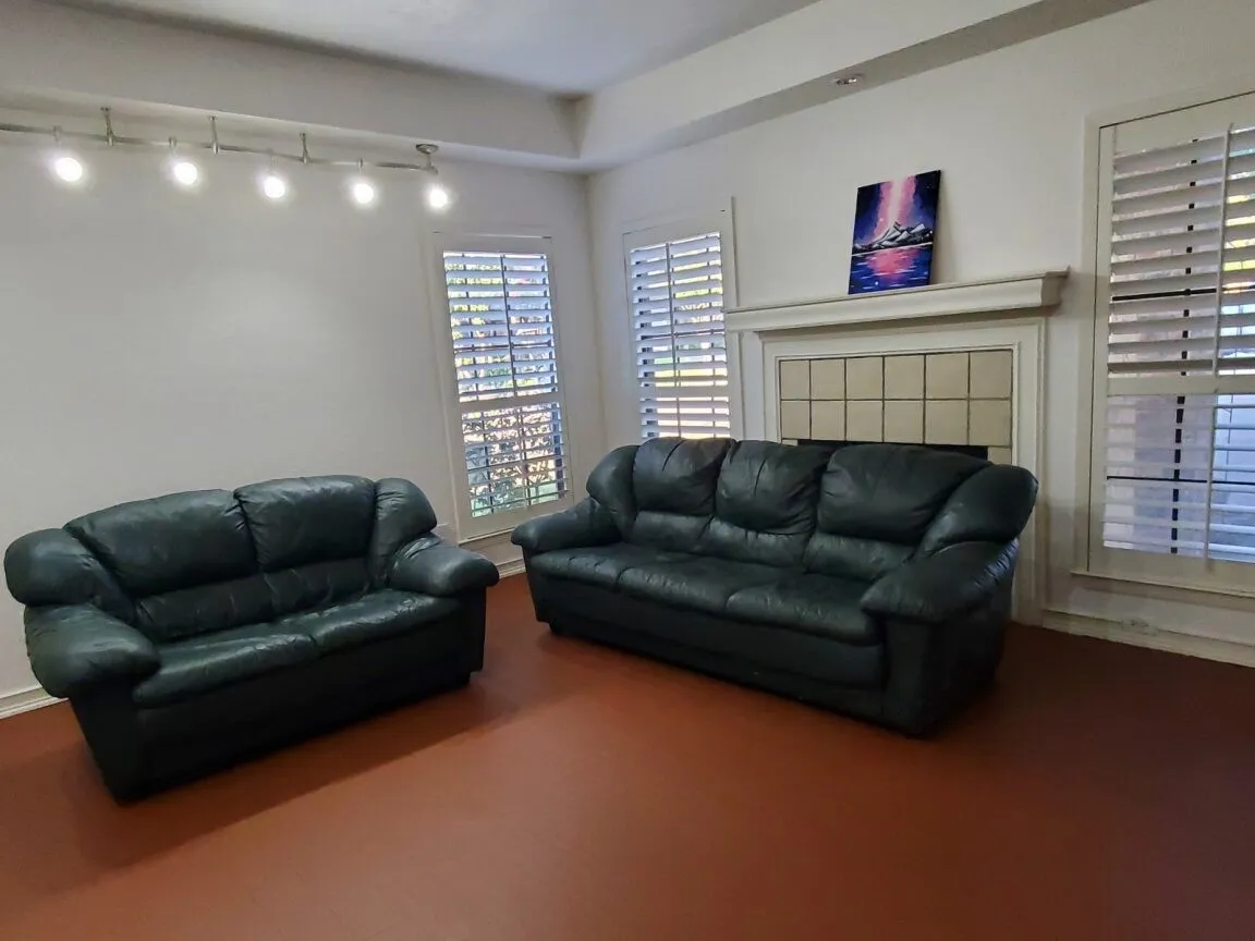 Condominium For Sale in Collin County , 3100 Devonshire Drive 112, Plano, Texas 75075, 2 Bedroom, 2 Bathroom, Garage spaces, 1,049 Sqft, built in 1984, mls#21344451, Real Estate Agent in Plano, Homes For Sale in Collin county, Homes For Sale in Plano, Realtor in Plano Texas, Real Estate Brokerage Independent Realty Texas, Luminita Cordes Realtor