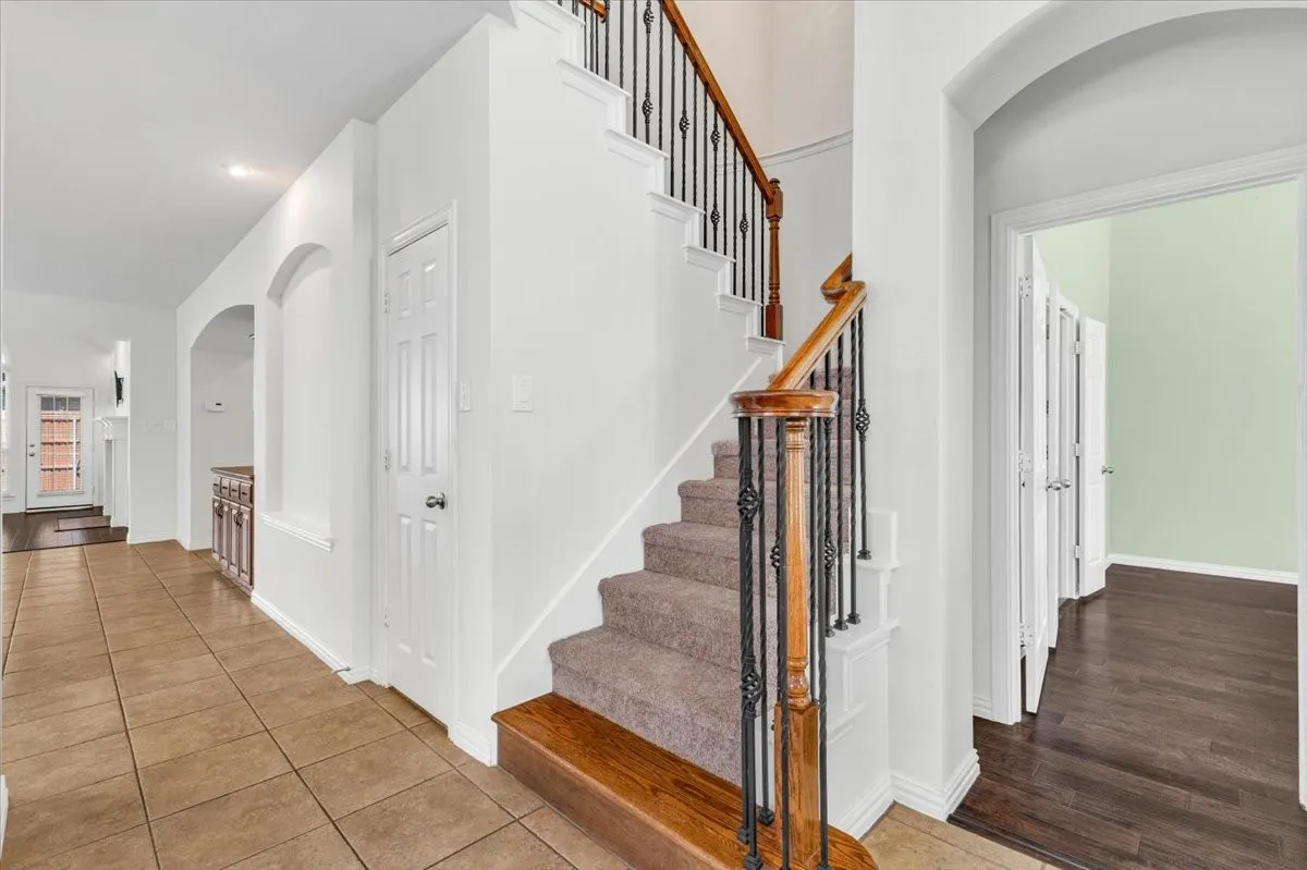 Single Family Residence For Sale in Collin County , 6421 Double Creek Road, Frisco, Texas 75035, 4 Bedroom, 4 Bathroom, 2 Garage spaces, 3,134 Sqft, built in 2002, mls#21345306, Real Estate Agent in Frisco, Homes For Sale in Collin county, Homes For Sale in Frisco, Realtor in Frisco Texas, Real Estate Brokerage Independent Realty Texas, Luminita Cordes Realtor