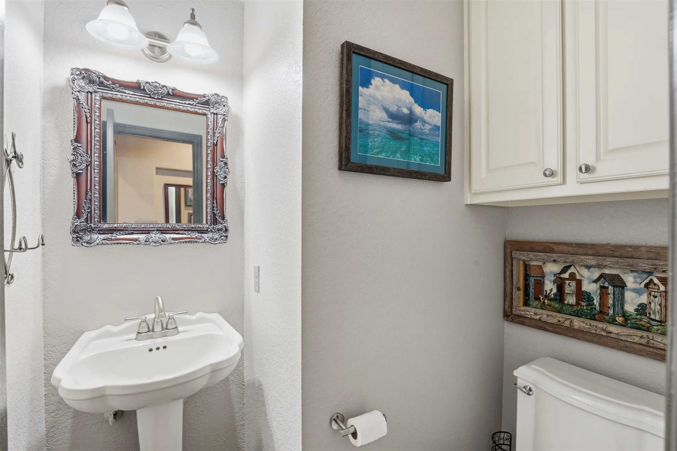 Single Family Residence For Sale in Hood County , 8904 Woodlawn Drive, Granbury, Texas 76049, 4 Bedroom, 4 Bathroom, 4 Garage spaces, 2,641 Sqft, built in 2002, mls#21345341, Real Estate Agent in Granbury, Homes For Sale in Hood county, Homes For Sale in Granbury, Realtor in Granbury Texas, Real Estate Brokerage Independent Realty Texas, Luminita Cordes Realtor