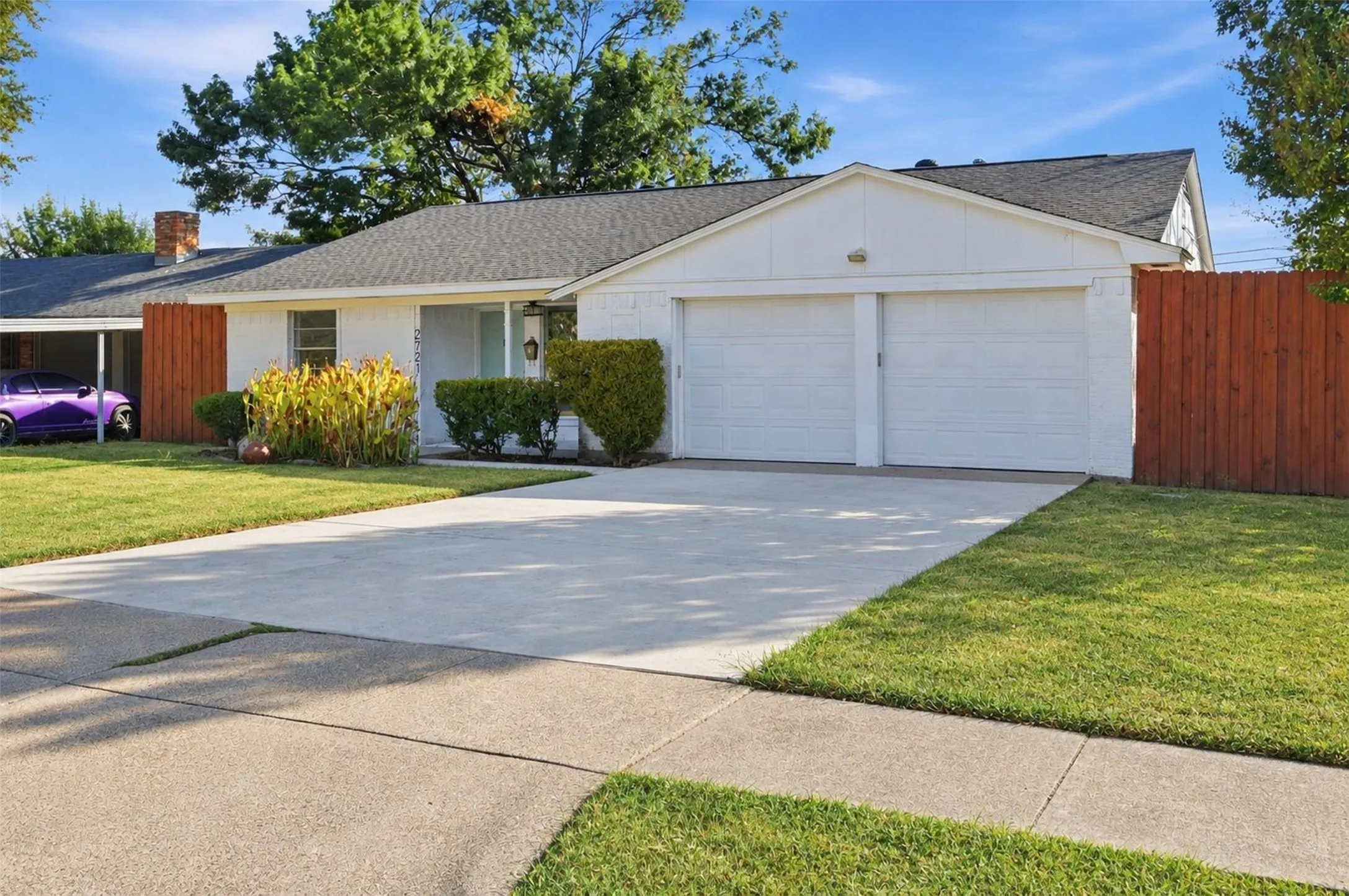 Single Family Residence For Sale in Dallas County , 2721 Westview Drive, Mesquite, Texas 75150, 3 Bedroom, 2 Bathroom, 2 Garage spaces, 1,426 Sqft, built in 1964, mls#21345375, Real Estate Agent in Mesquite, Homes For Sale in Dallas county, Homes For Sale in Mesquite, Realtor in Mesquite Texas, Real Estate Brokerage Independent Realty Texas, Luminita Cordes Realtor