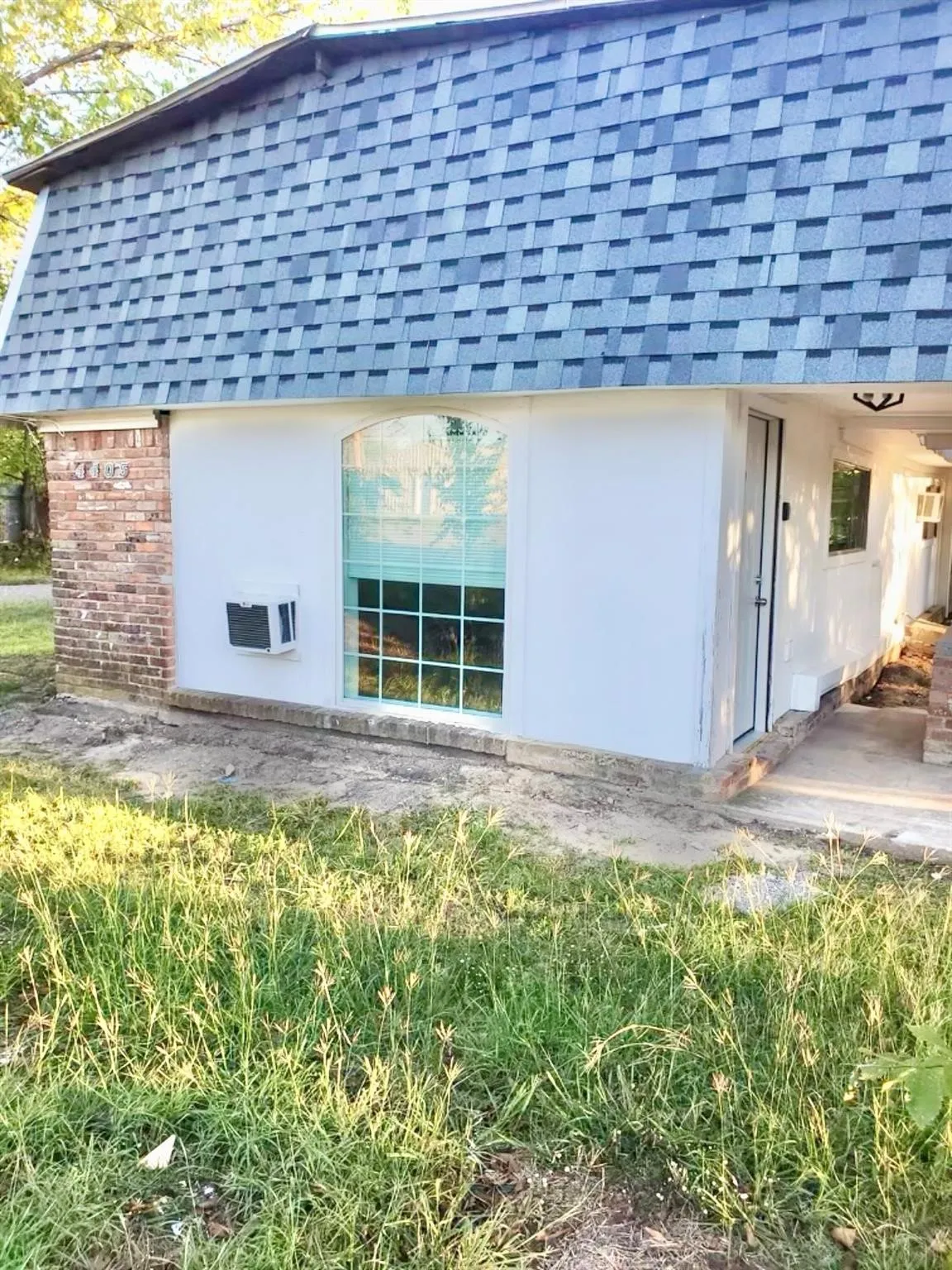 Quadruplex For Rent in Hunt County , 4405 Oneal Street 1, Greenville, Texas 75401, 2 Bedroom, 1 Bathroom, Garage spaces, 1,005 Sqft, built in 1970, Price $950, mls#21345377, Real Estate Agent in Greenville, Homes For Rent in Hunt county, Homes For Rent in Greenville, Realtor in Greenville Texas, Real Estate Brokerage Independent Realty Texas, Luminita Cordes Realtor