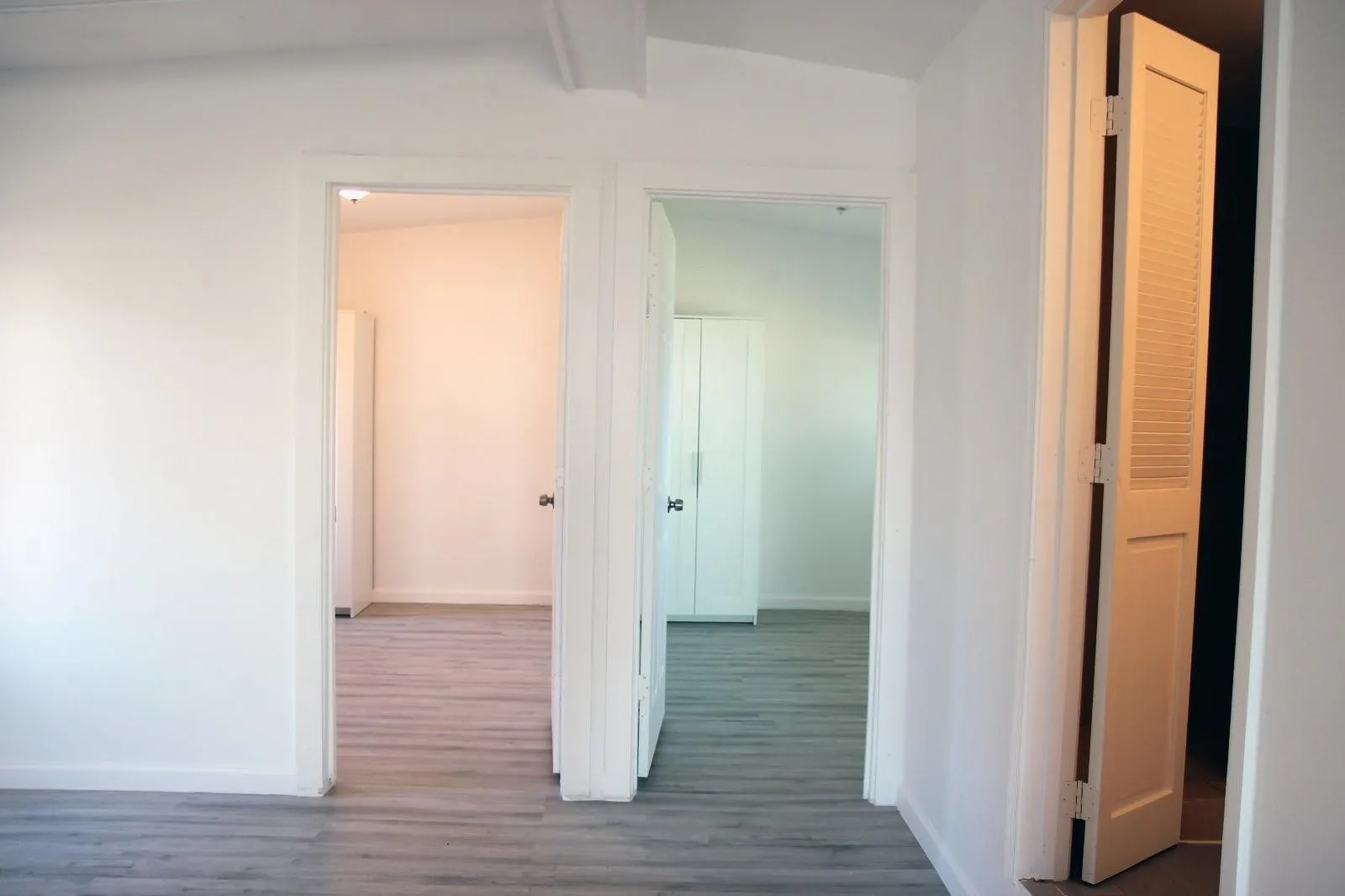 Quadruplex For Rent in Hunt County , 4405 Oneal Street 1, Greenville, Texas 75401, 2 Bedroom, 1 Bathroom, Garage spaces, 1,005 Sqft, built in 1970, Price $950, mls#21345377, Real Estate Agent in Greenville, Homes For Rent in Hunt county, Homes For Rent in Greenville, Realtor in Greenville Texas, Real Estate Brokerage Independent Realty Texas, Luminita Cordes Realtor