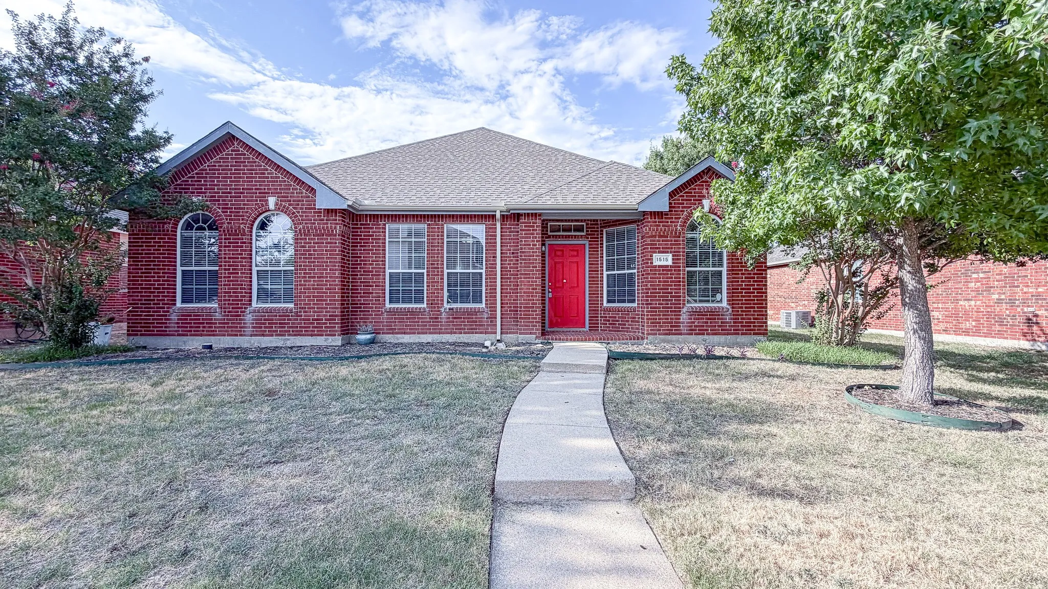 Single Family Residence For Rent in Collin County , 1515 Creek Springs Drive, Allen, Texas 75002, 3 Bedroom, 2 Bathroom, 2 Garage spaces, 2,336 Sqft, built in 2002, mls#21344768, Real Estate Agent in Allen, Homes For Rent in Collin county, Homes For Rent in Allen, Realtor in Allen Texas, Real Estate Brokerage Independent Realty Texas, Luminita Cordes Realtor