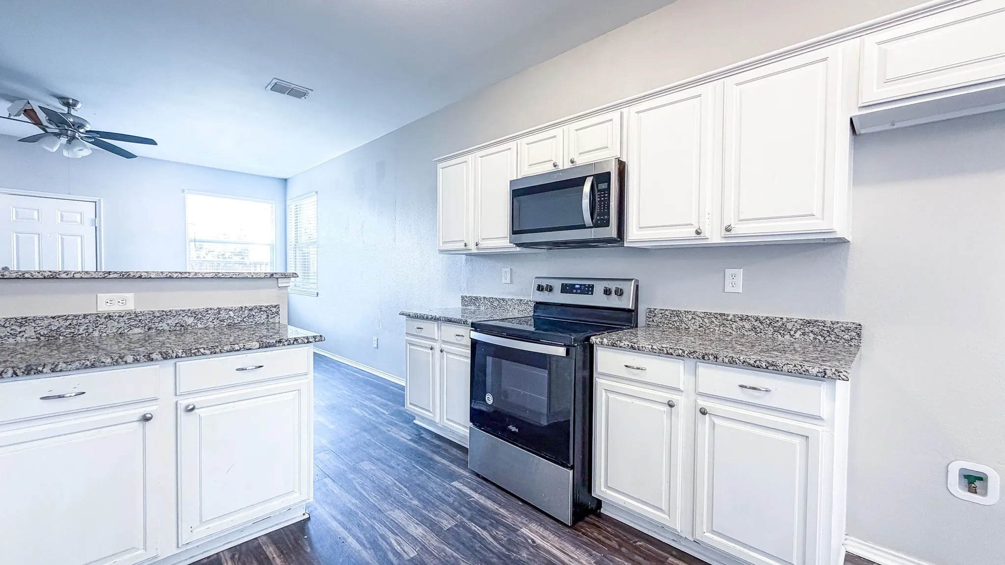 Single Family Residence For Rent in Collin County , 1515 Creek Springs Drive, Allen, Texas 75002, 3 Bedroom, 2 Bathroom, 2 Garage spaces, 2,336 Sqft, built in 2002, mls#21344768, Real Estate Agent in Allen, Homes For Rent in Collin county, Homes For Rent in Allen, Realtor in Allen Texas, Real Estate Brokerage Independent Realty Texas, Luminita Cordes Realtor