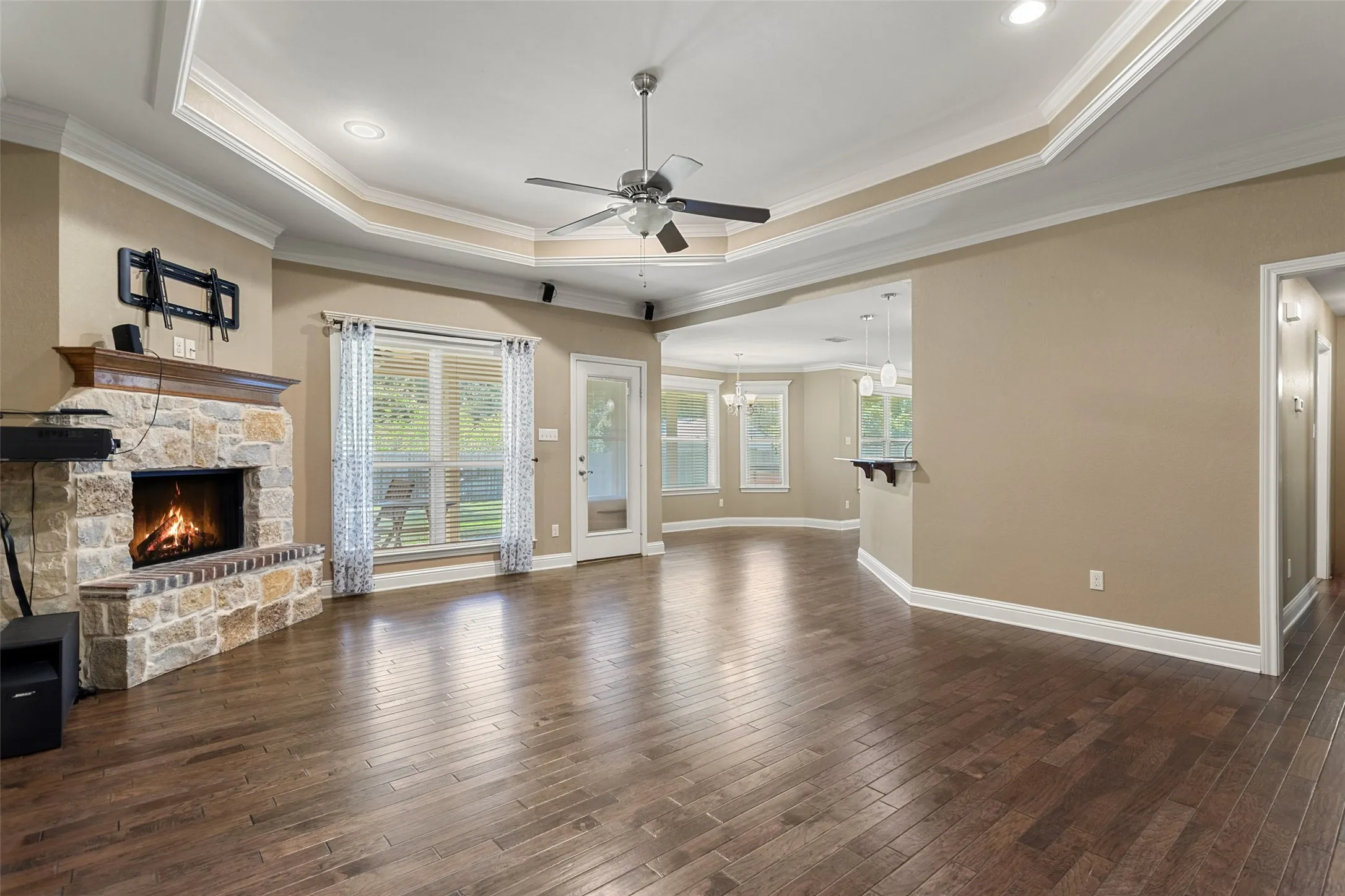 Single Family Residence For Sale in Smith County , 2312 Pittman Lane, Lindale, Texas 75771, 3 Bedroom, 2 Bathroom, 2 Garage spaces, 1,622 Sqft, built in 2013, mls#21344766, Real Estate Agent in Lindale, Homes For Sale in Smith county, Homes For Sale in Lindale, Realtor in Lindale Texas, Real Estate Brokerage Independent Realty Texas, Luminita Cordes Realtor