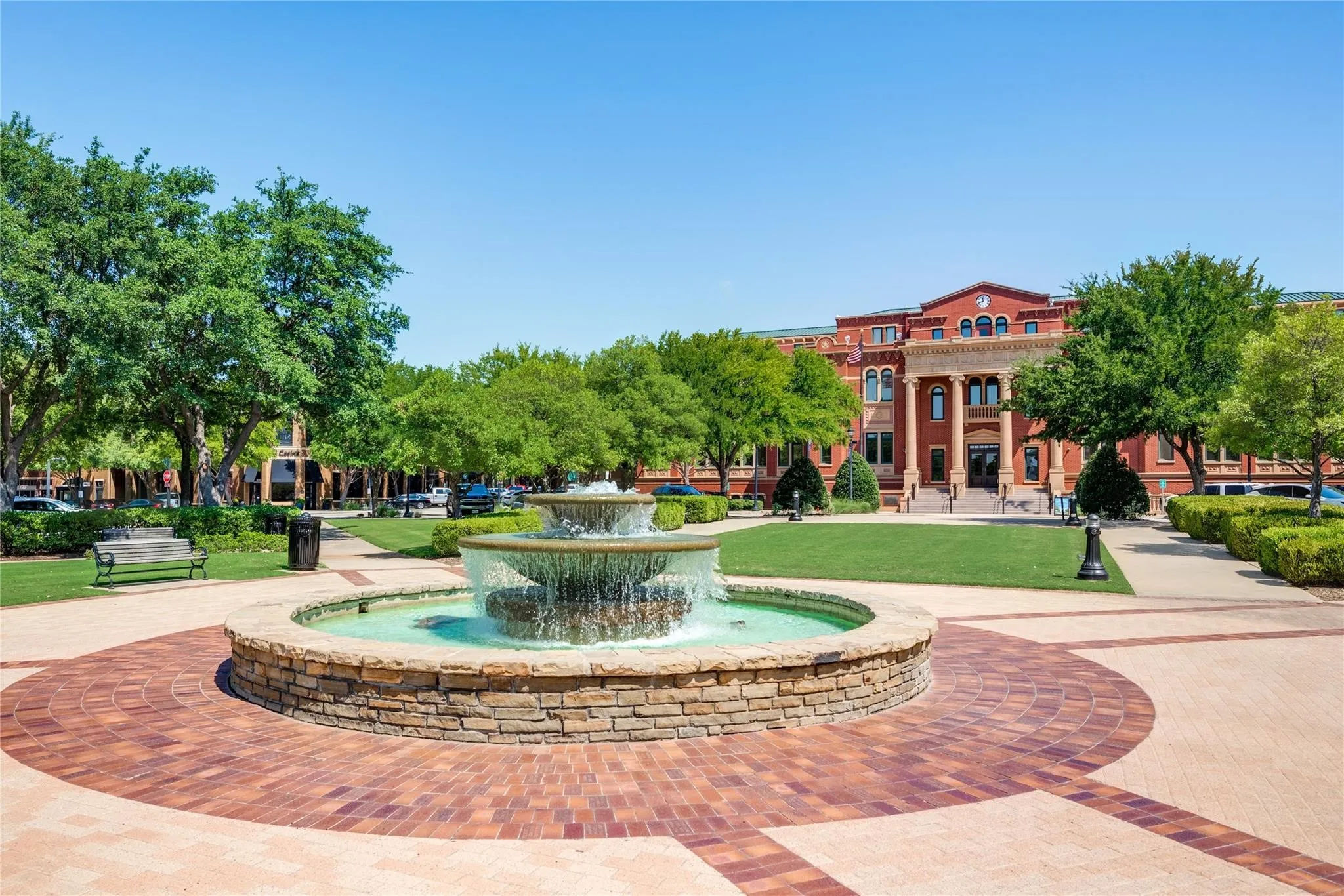Southlake offers many events and activities in your own backyard when living in the Town Square.