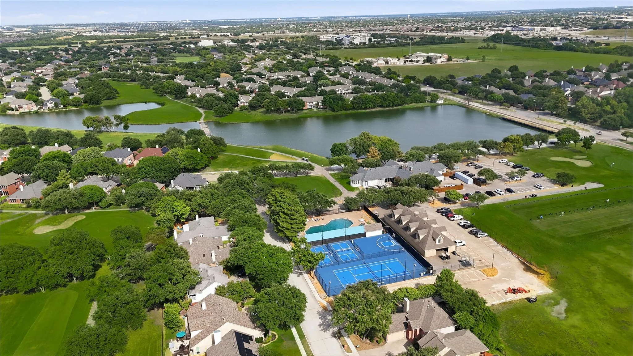Single Family Residence For Sale in Collin County , 12000 Covington Lane, Frisco, Texas 75035, 5 Bedroom, 4 Bathroom, 2 Garage spaces, 4,290 Sqft, built in 1997, mls#21344157, Real Estate Agent in Frisco, Homes For Sale in Collin county, Homes For Sale in Frisco, Realtor in Frisco Texas, Real Estate Brokerage Independent Realty Texas, Luminita Cordes Realtor