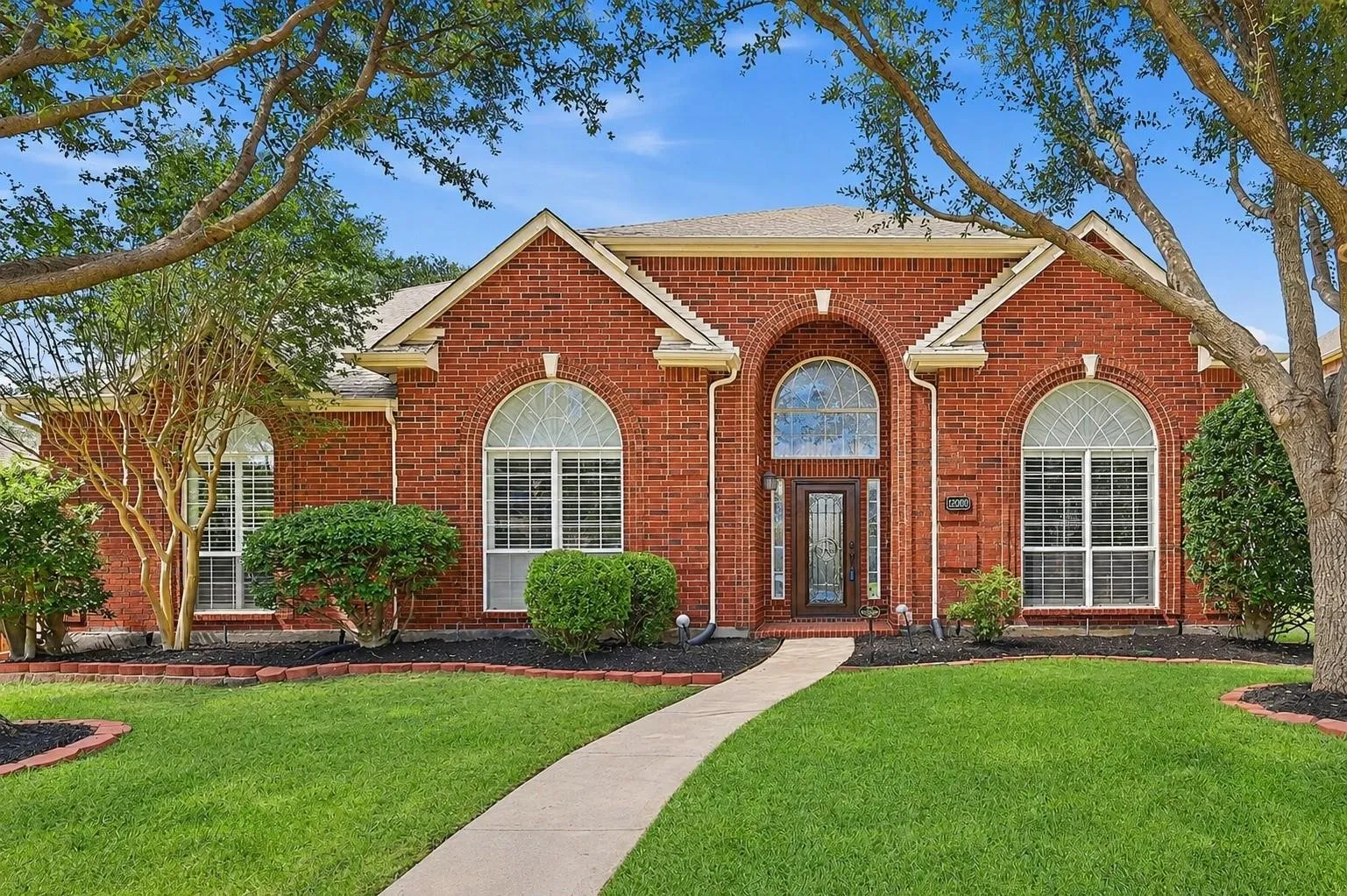 Single Family Residence For Sale in Collin County , 12000 Covington Lane, Frisco, Texas 75035, 5 Bedroom, 4 Bathroom, 2 Garage spaces, 4,290 Sqft, built in 1997, mls#21344157, Real Estate Agent in Frisco, Homes For Sale in Collin county, Homes For Sale in Frisco, Realtor in Frisco Texas, Real Estate Brokerage Independent Realty Texas, Luminita Cordes Realtor