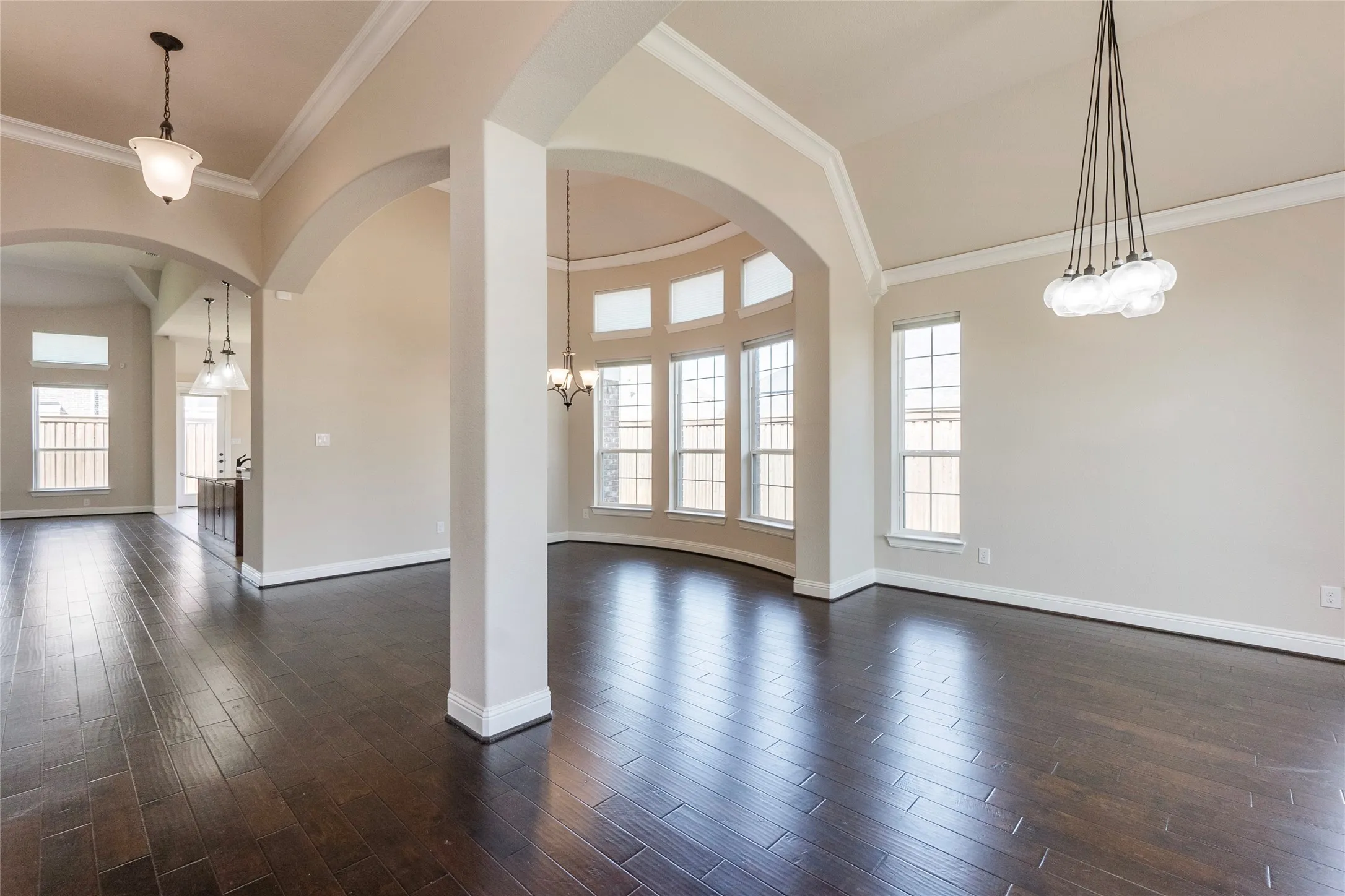 Single Family Residence For Rent in Tarrant County , 4802 Comstock Way, Mansfield, Texas 76063, 4 Bedroom, 2 Bathroom, 2 Garage spaces, 2,904 Sqft, built in 2018, mls#21345405, Real Estate Agent in Mansfield, Homes For Rent in Tarrant county, Homes For Rent in Mansfield, Realtor in Mansfield Texas, Real Estate Brokerage Independent Realty Texas, Luminita Cordes Realtor