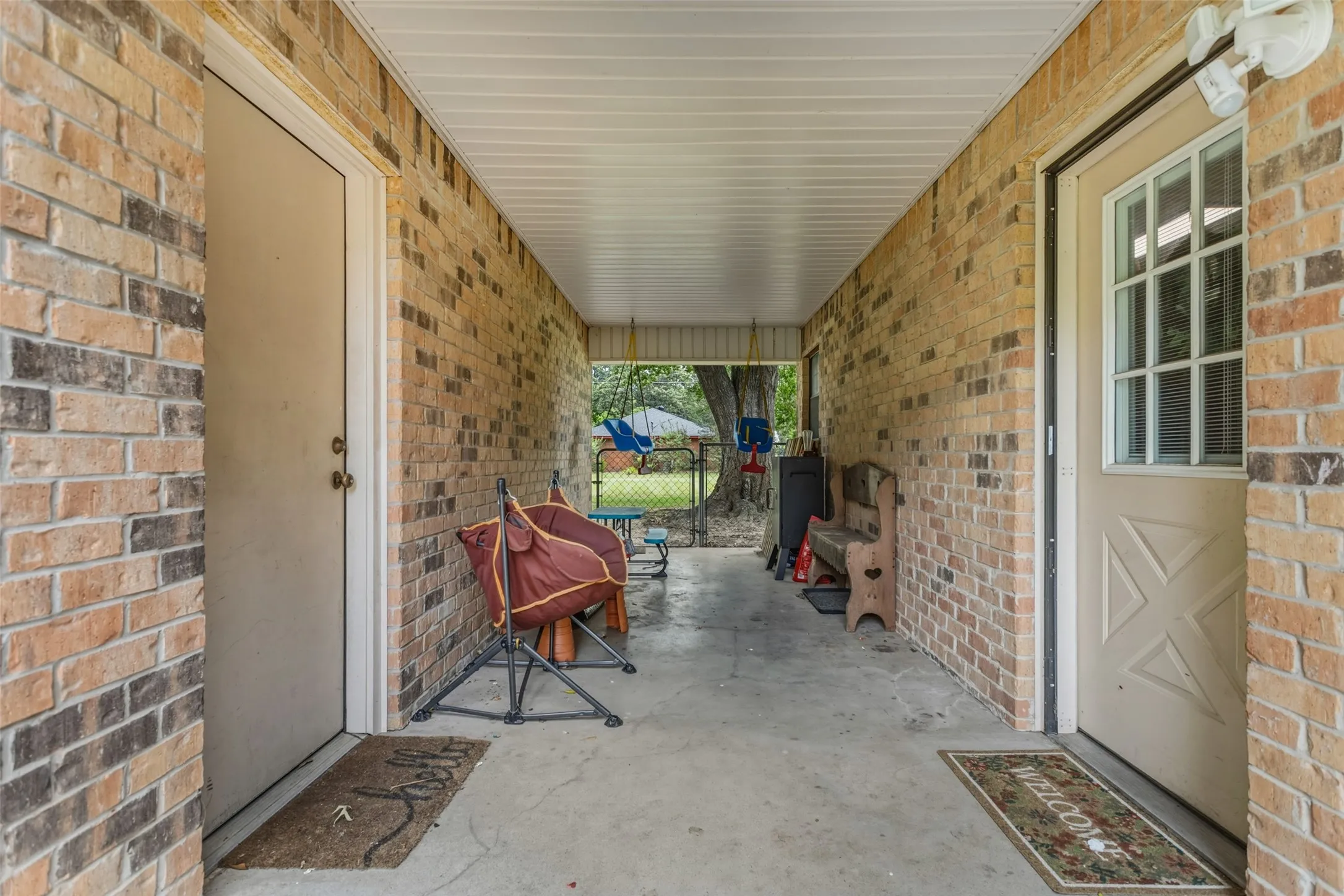 Single Family Residence For Sale in Wood County , 709 Glazner Street, Hawkins, Texas 75765, 3 Bedroom, 2 Bathroom, 2 Garage spaces, 1,542 Sqft, built in 1987, mls#21345015, Real Estate Agent in Hawkins, Homes For Sale in Wood county, Homes For Sale in Hawkins, Realtor in Hawkins Texas, Real Estate Brokerage Independent Realty Texas, Luminita Cordes Realtor