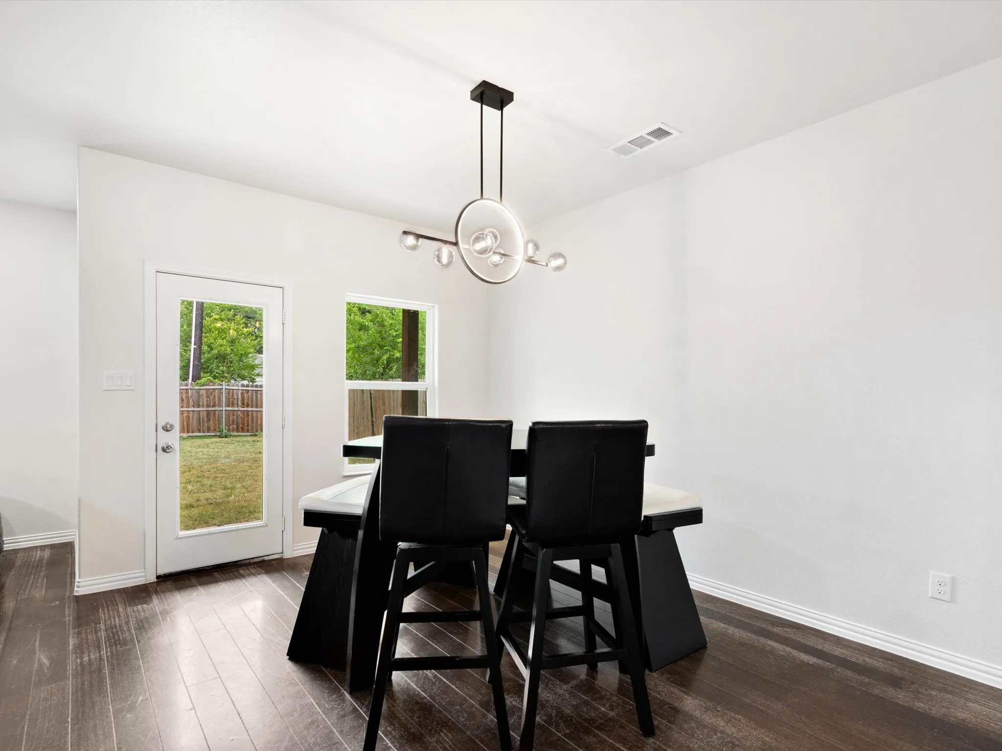 Single Family Residence For Sale in Tarrant County , 5832 Humbert Avenue, Fort Worth, Texas 76107, 4 Bedroom, 2 Bathroom, 2 Garage spaces, 1,749 Sqft, built in 2023, mls#21341054, Real Estate Agent in Fort Worth, Homes For Sale in Tarrant county, Homes For Sale in Fort Worth, Realtor in Fort Worth Texas, Real Estate Brokerage Independent Realty Texas, Luminita Cordes Realtor