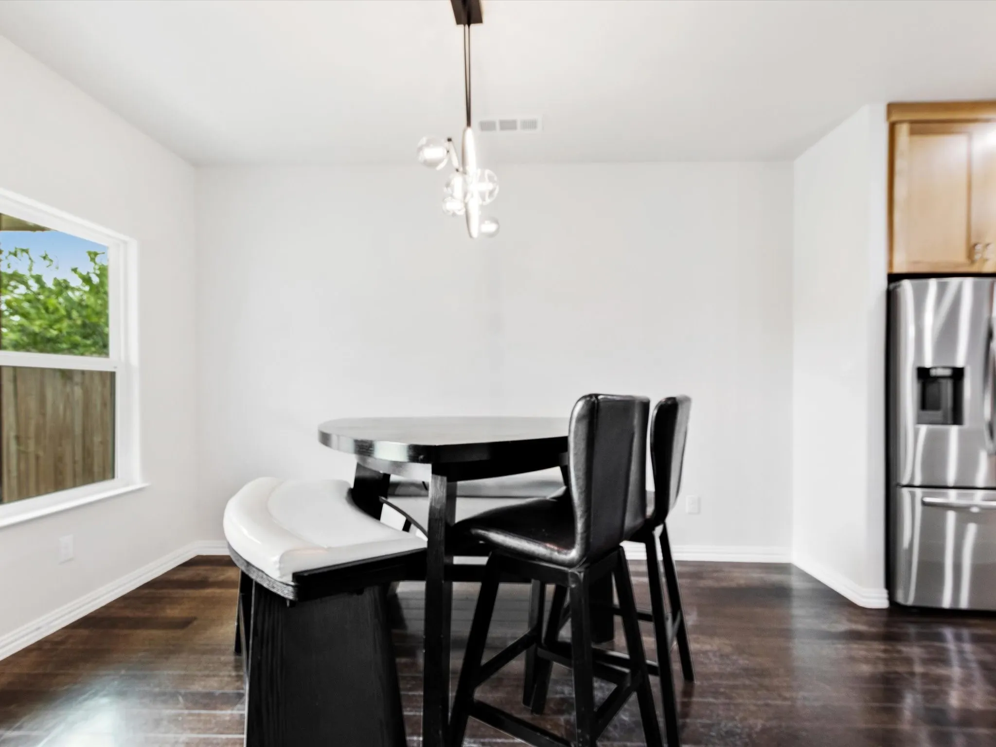 Single Family Residence For Sale in Tarrant County , 5832 Humbert Avenue, Fort Worth, Texas 76107, 4 Bedroom, 2 Bathroom, 2 Garage spaces, 1,749 Sqft, built in 2023, mls#21341054, Real Estate Agent in Fort Worth, Homes For Sale in Tarrant county, Homes For Sale in Fort Worth, Realtor in Fort Worth Texas, Real Estate Brokerage Independent Realty Texas, Luminita Cordes Realtor