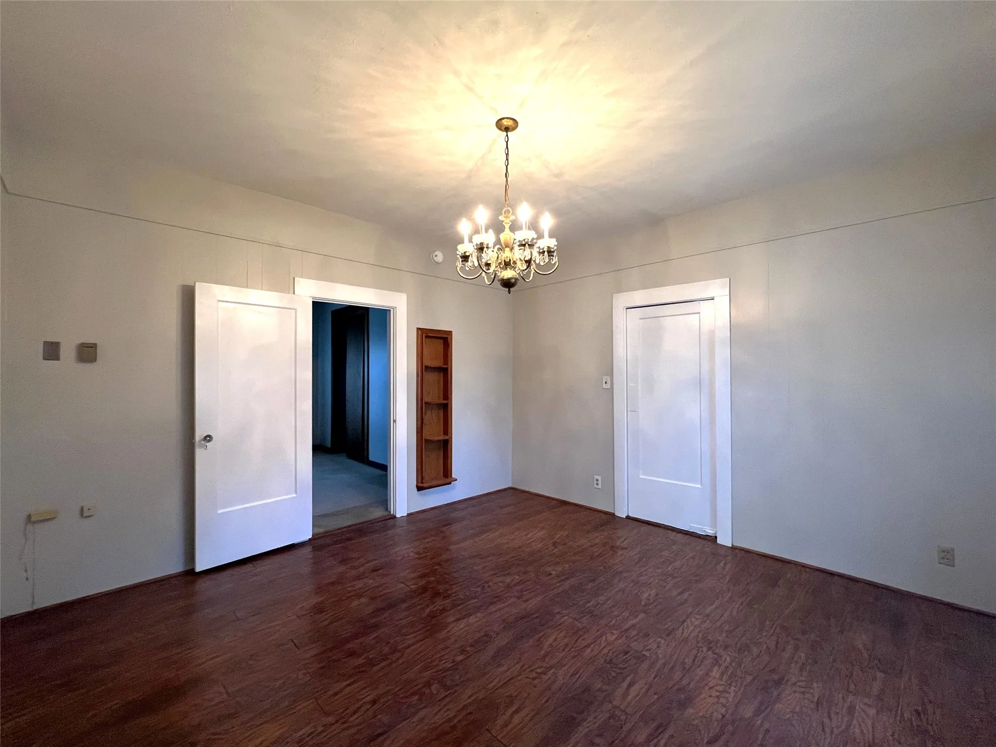 Single Family Residence For Sale in Clay County , 715 E Ikard Street, Henrietta, Texas 76365, 3 Bedrooms, 1 Bathroom, Garage spaces, 1,532 Sqft, built in 1917, Price $214,000, mls#21345412, Real Estate Agent in Henrietta, Homes For Sale in Clay county, Homes For Sale in Henrietta, Realtor in Henrietta Texas, Real Estate Brokerage Independent Realty Texas, Luminita Cordes Realtor