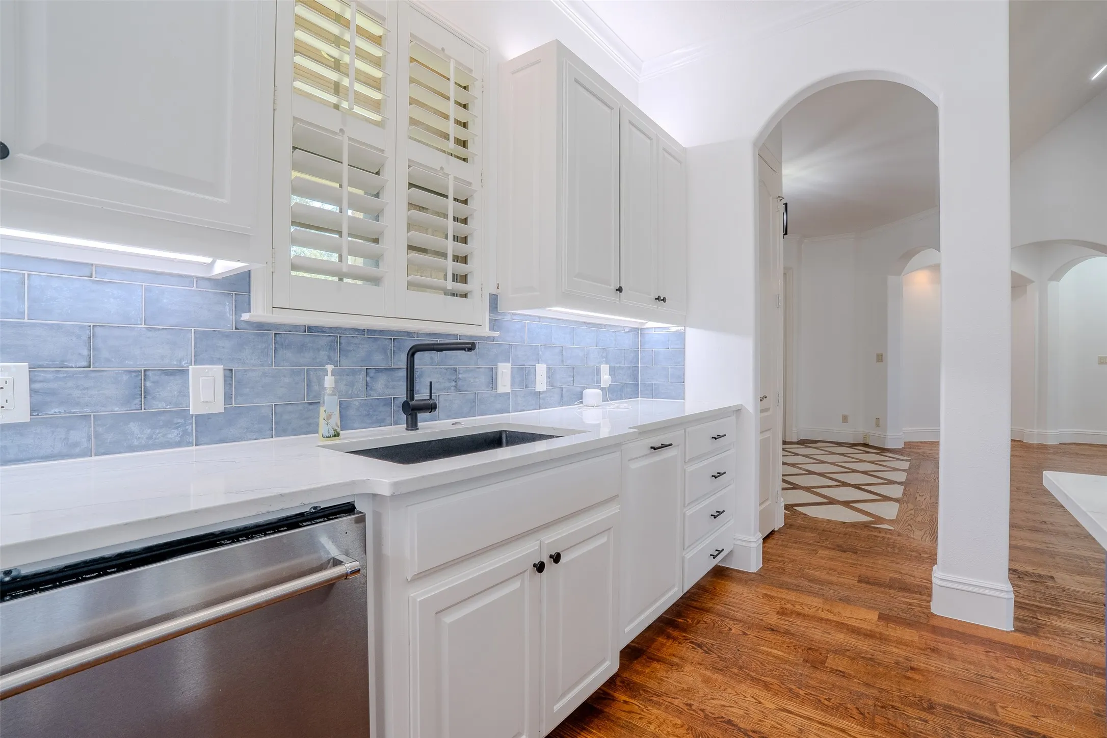 Single Family Residence For Sale in Denton County , 710 Corsica Court, Argyle, Texas 76226, 5 Bedroom, 5 Bathroom, 3 Garage spaces, 4,018 Sqft, built in 2010, mls#21339895, Real Estate Agent in Argyle, Homes For Sale in Denton county, Homes For Sale in Argyle, Realtor in Argyle Texas, Real Estate Brokerage Independent Realty Texas, Luminita Cordes Realtor