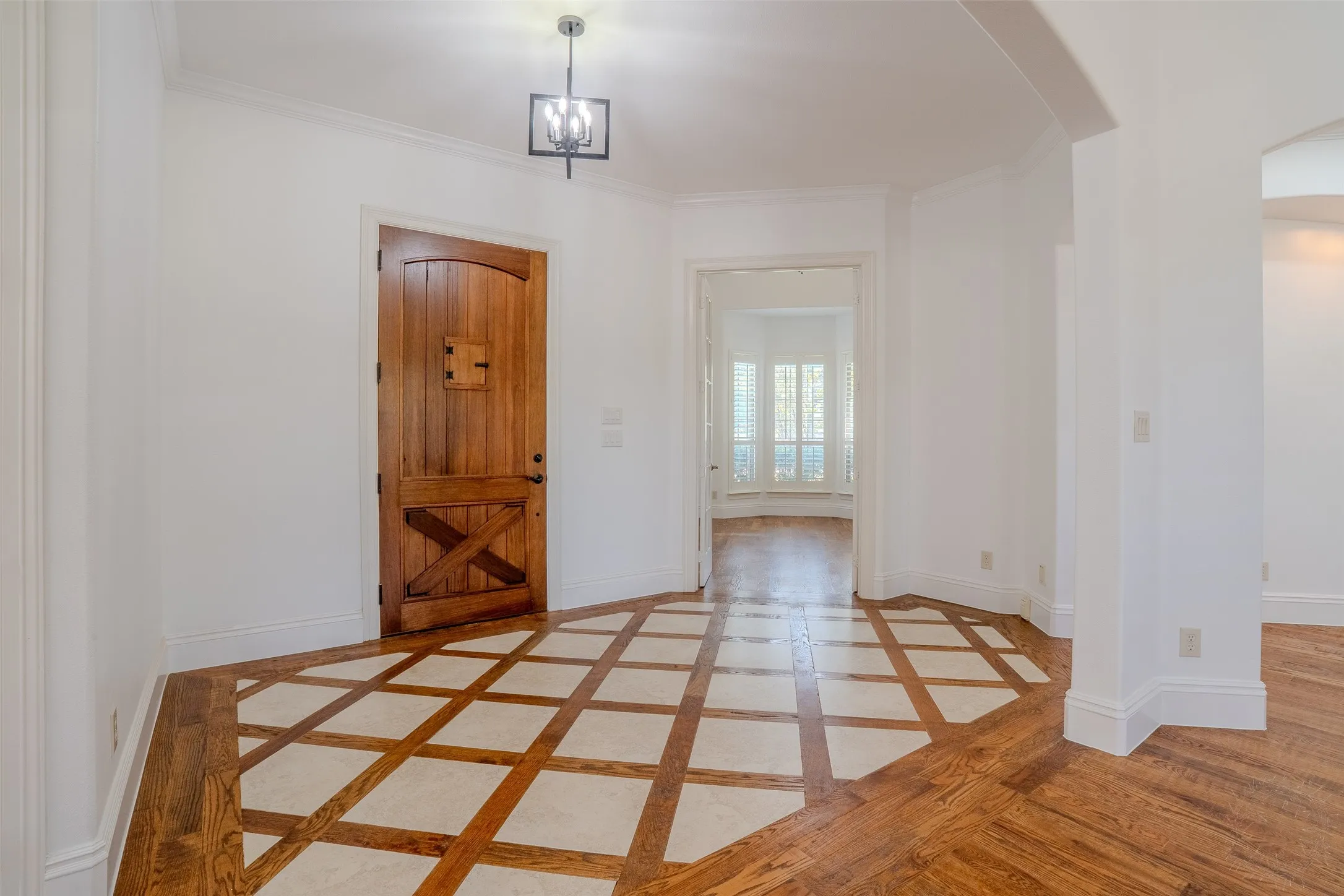 Single Family Residence For Sale in Denton County , 710 Corsica Court, Argyle, Texas 76226, 5 Bedroom, 5 Bathroom, 3 Garage spaces, 4,018 Sqft, built in 2010, mls#21339895, Real Estate Agent in Argyle, Homes For Sale in Denton county, Homes For Sale in Argyle, Realtor in Argyle Texas, Real Estate Brokerage Independent Realty Texas, Luminita Cordes Realtor