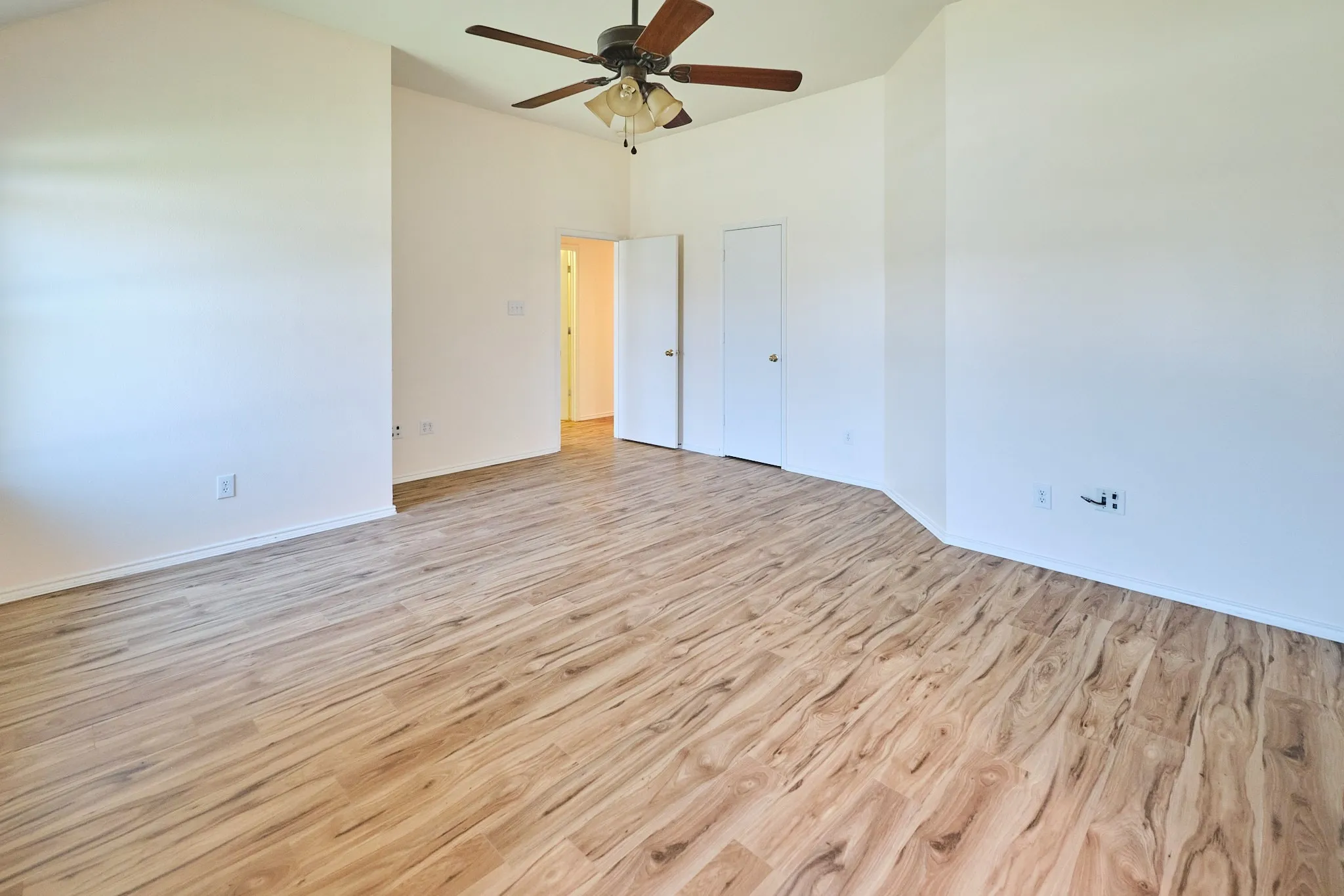 Single Family Residence For Rent in Collin County , 501 Harvard Drive, Princeton, Texas 75407, 3 Bedroom, 2 Bathroom, 2 Garage spaces, 1,767 Sqft, built in 2004, mls#21345418, Real Estate Agent in Princeton, Homes For Rent in Collin county, Homes For Rent in Princeton, Realtor in Princeton Texas, Real Estate Brokerage Independent Realty Texas, Luminita Cordes Realtor