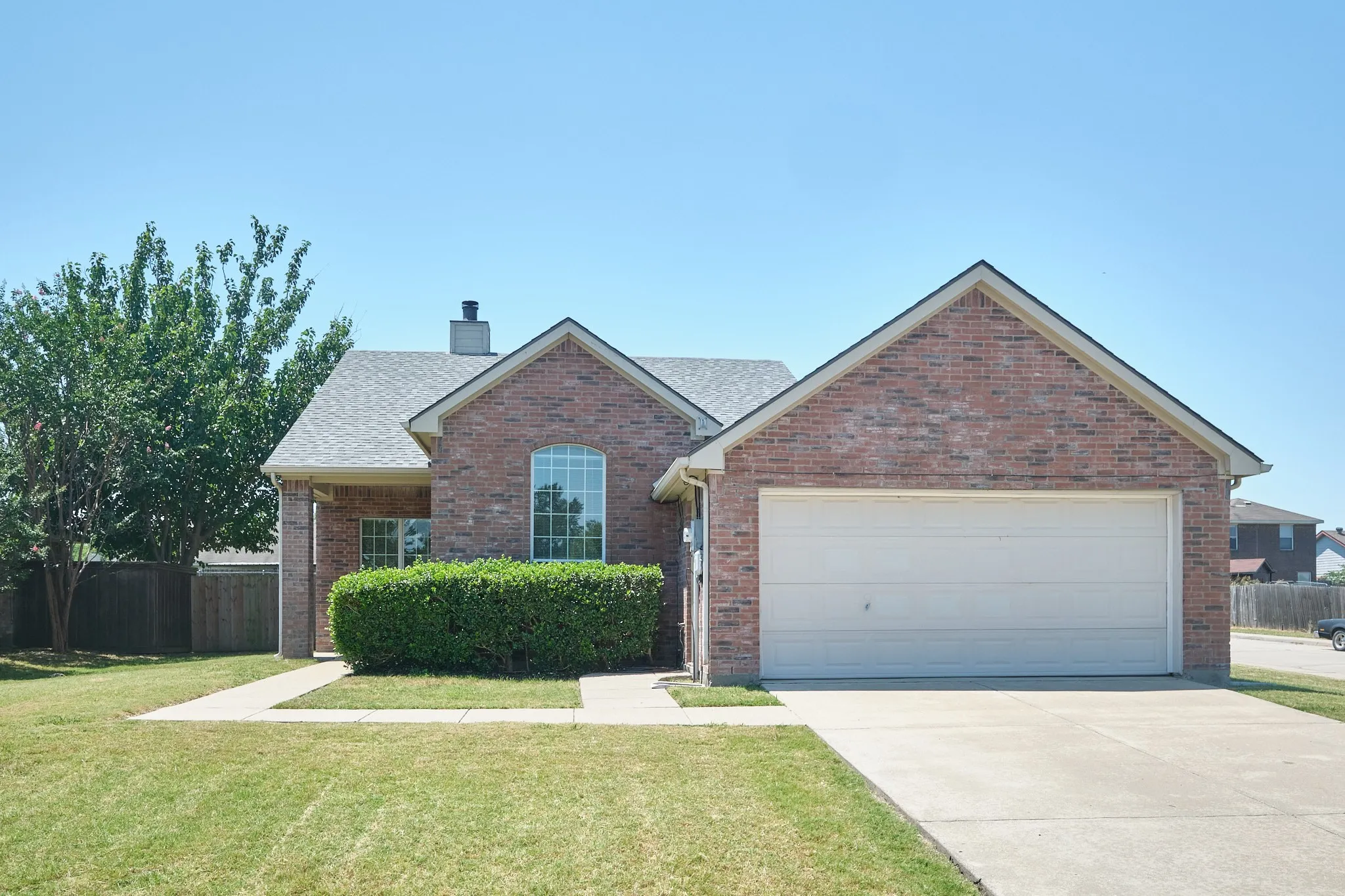 Single Family Residence For Rent in Collin County , 501 Harvard Drive, Princeton, Texas 75407, 3 Bedroom, 2 Bathroom, 2 Garage spaces, 1,767 Sqft, built in 2004, mls#21345418, Real Estate Agent in Princeton, Homes For Rent in Collin county, Homes For Rent in Princeton, Realtor in Princeton Texas, Real Estate Brokerage Independent Realty Texas, Luminita Cordes Realtor